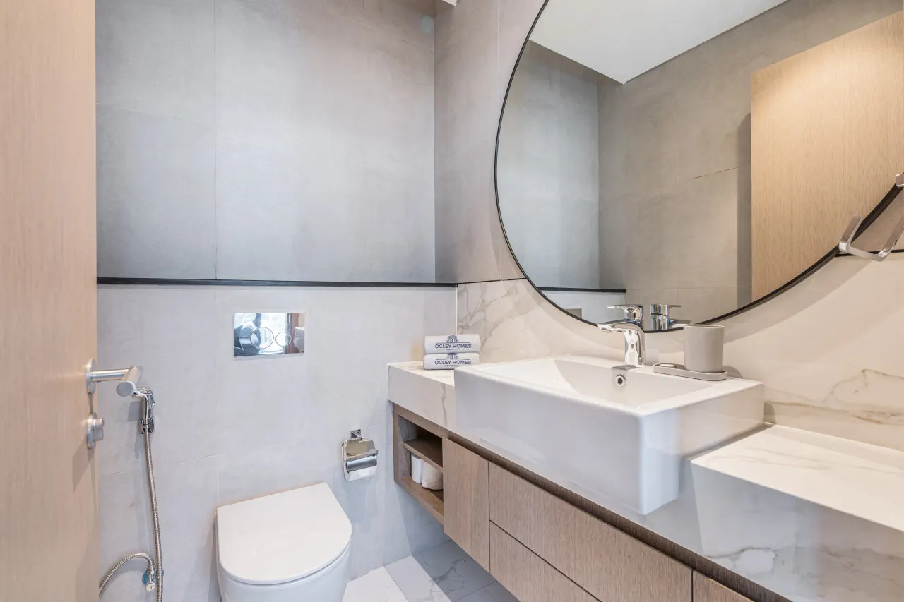 Bright & Modern Home with Burj Khalifa Views 11