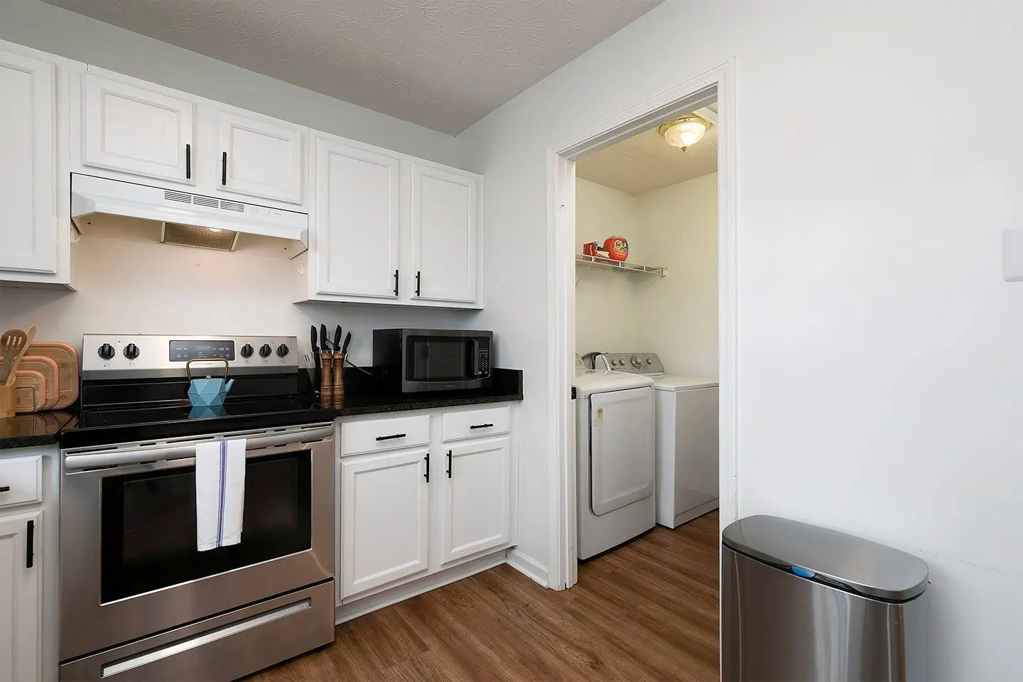 Charming Townhome with Two King Beds & Sep Bath 10