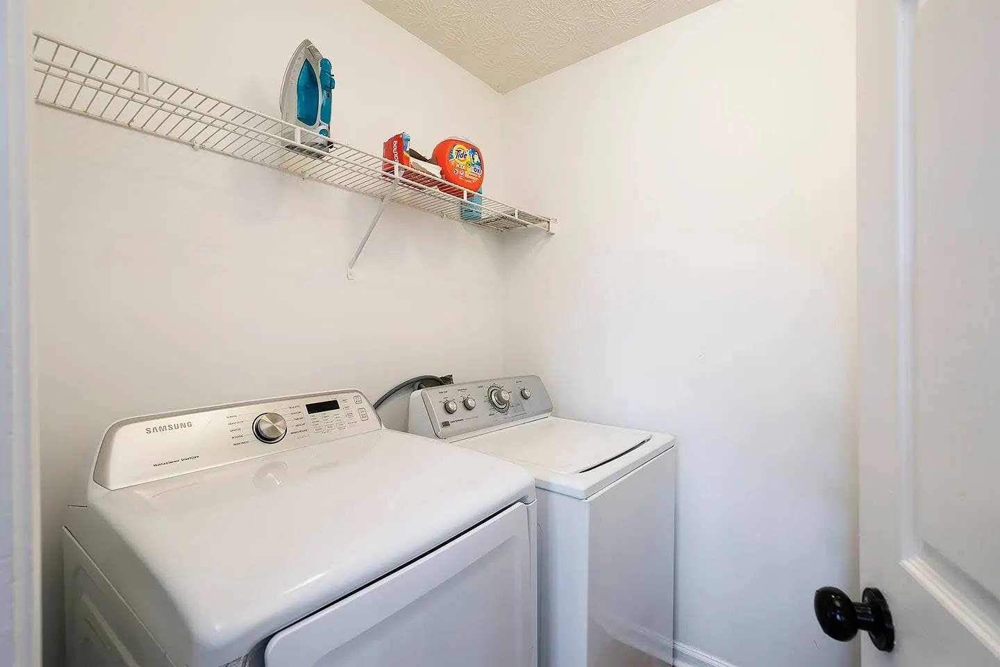 Charming Townhome with Two King Beds & Sep Bath 13