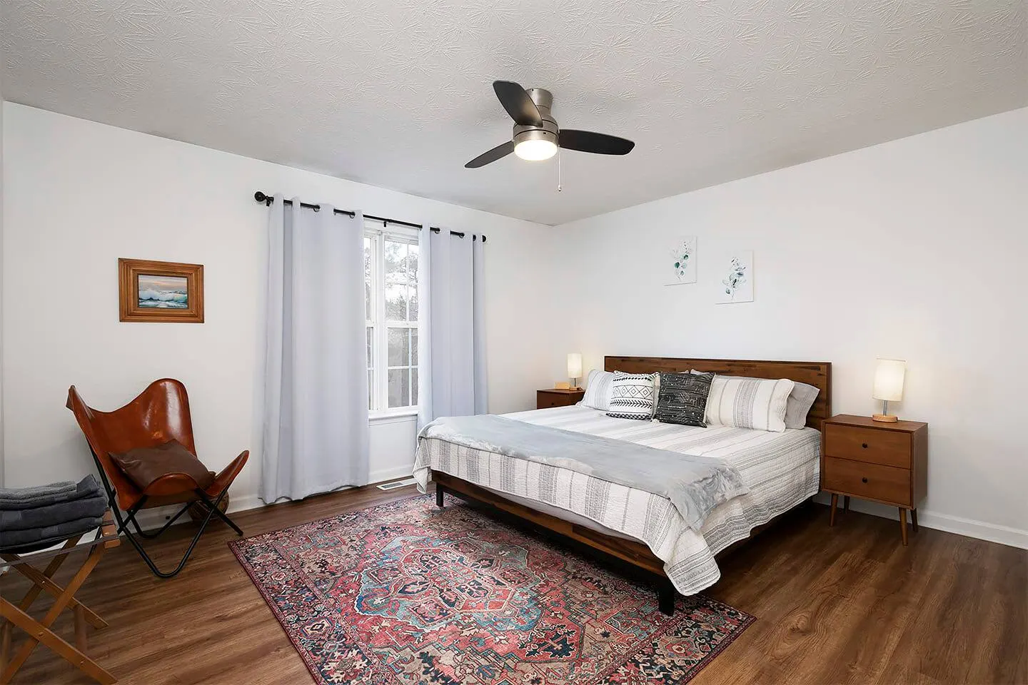 Charming Townhome with Two King Beds & Sep Bath — photo 3