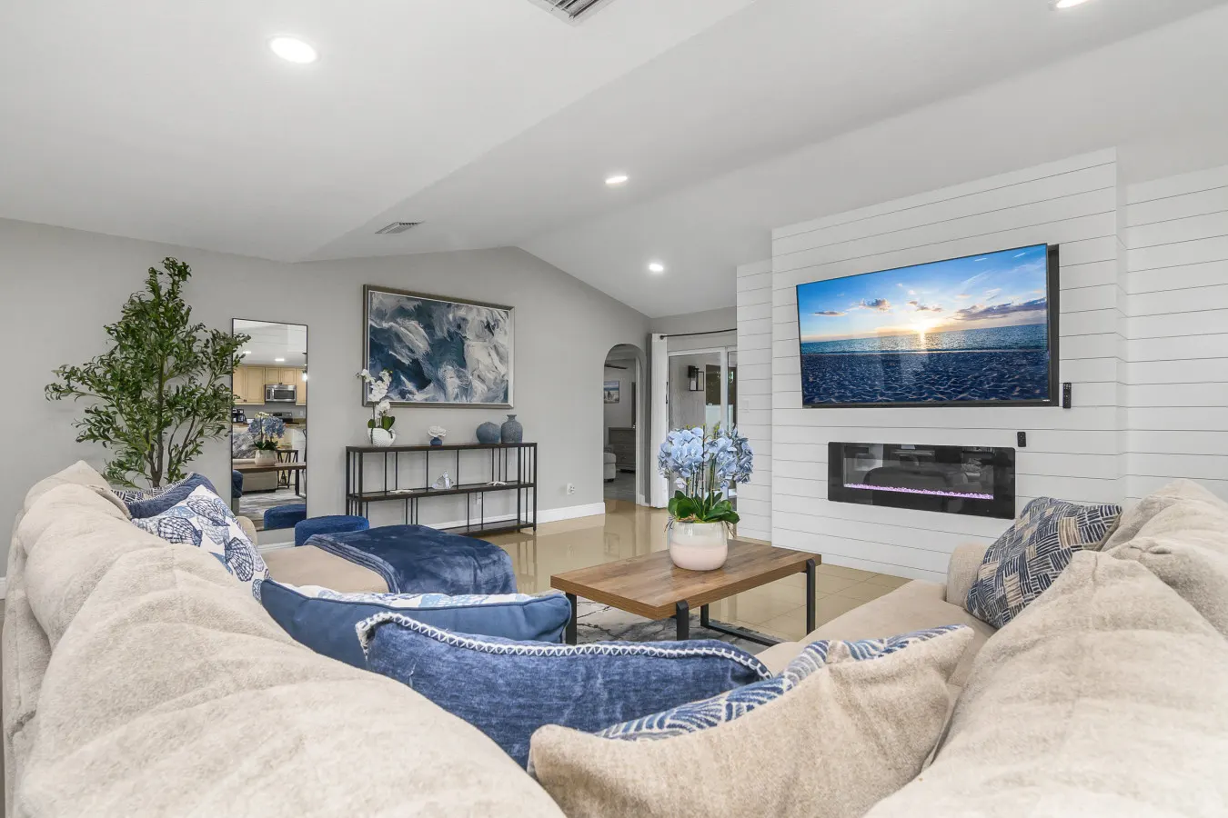 Cape Coral Dream Home – Pool, Games & Mini Golf 9