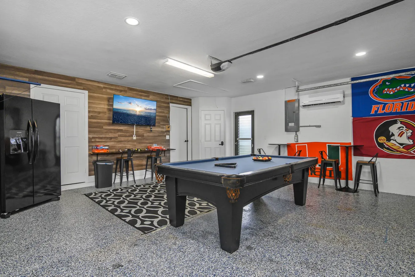 Cape Coral Dream Home – Pool, Games & Mini Golf 16