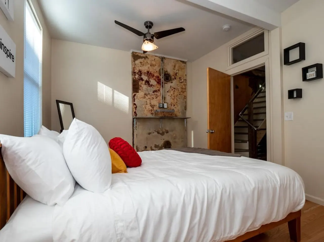 Luxury Townhome in Heart of Over the Rhine 10