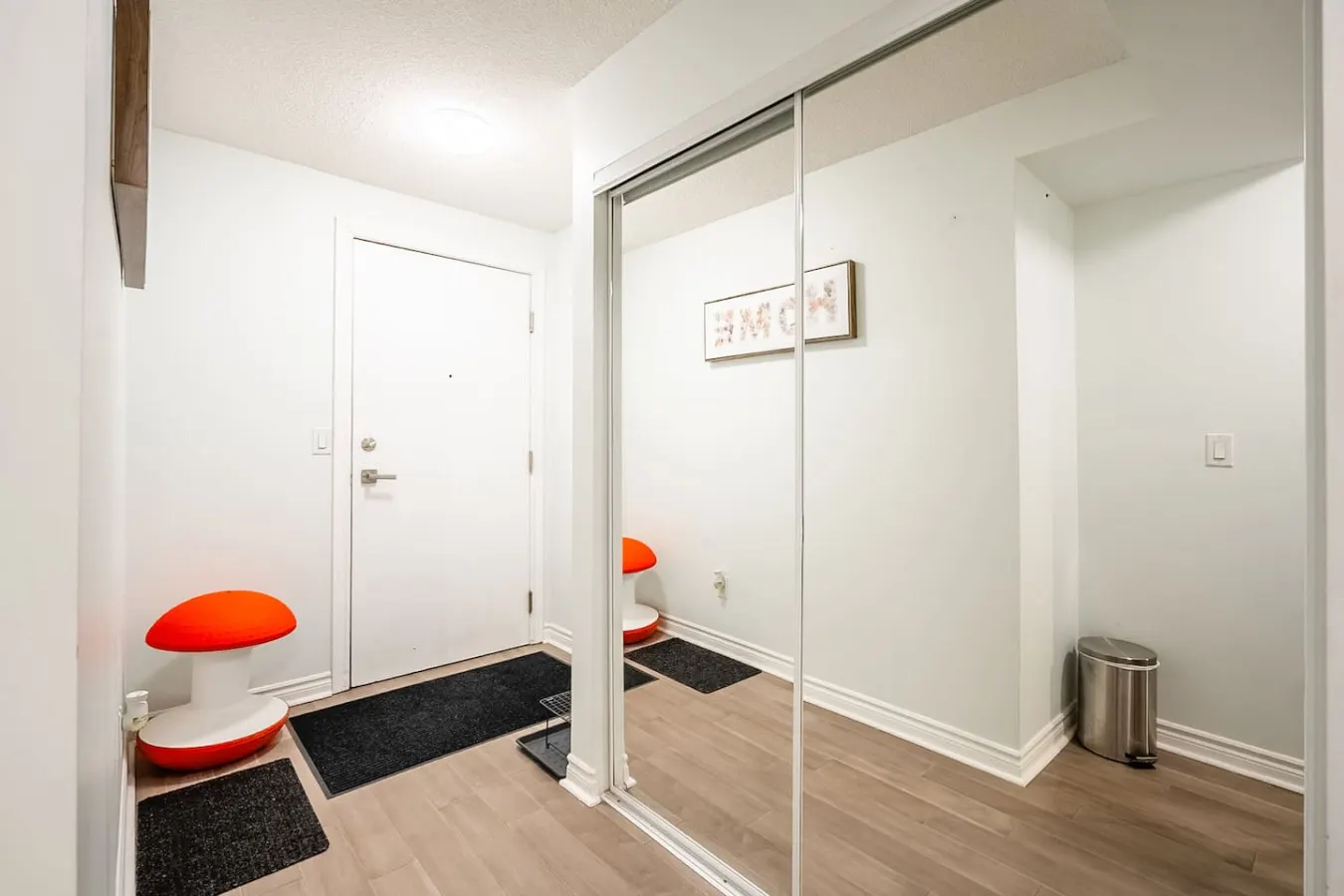 Downtown 1BR Free Parking Prime Location 19
