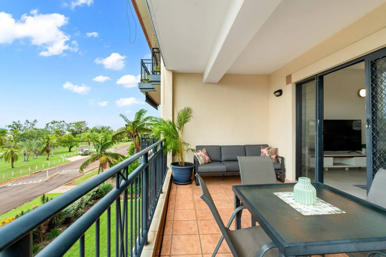 Zen Emerald Shore: seaview - balcony - sunset view 13
