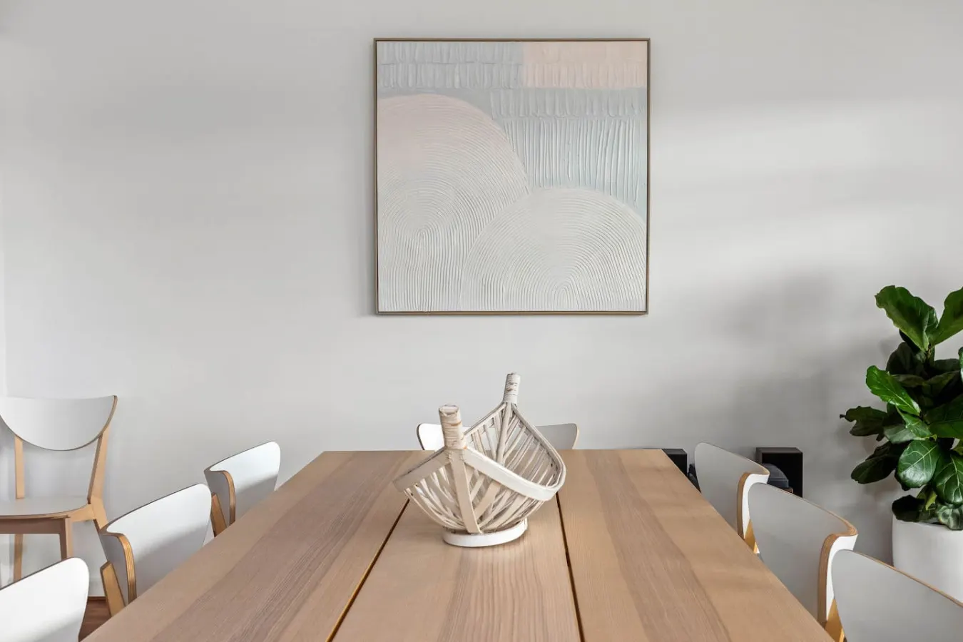 Castaway Beach House—Countryside Views by the Sea 9