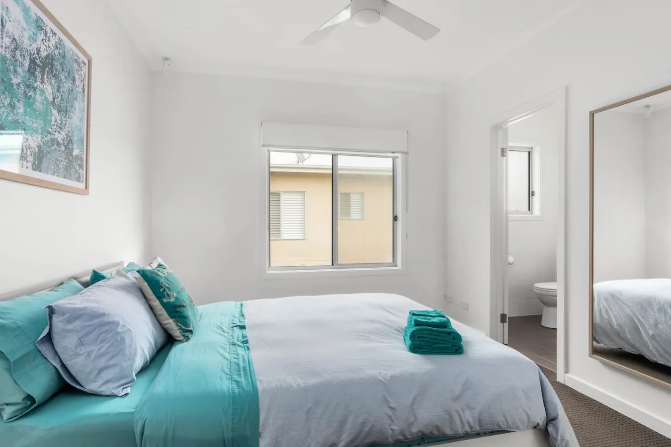 Castaway Beach House—Countryside Views by the Sea 16