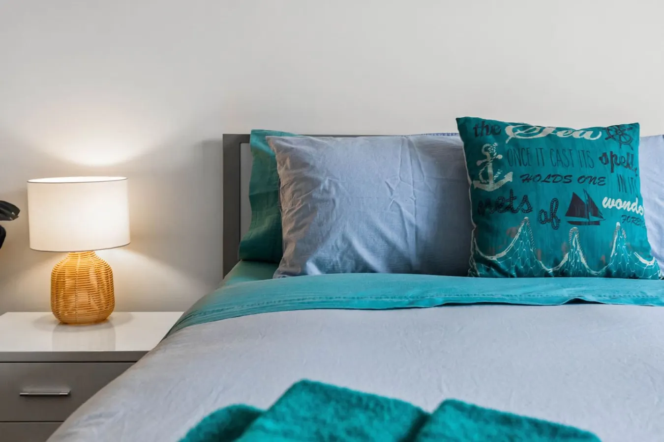 Castaway Beach House—Countryside Views by the Sea 17