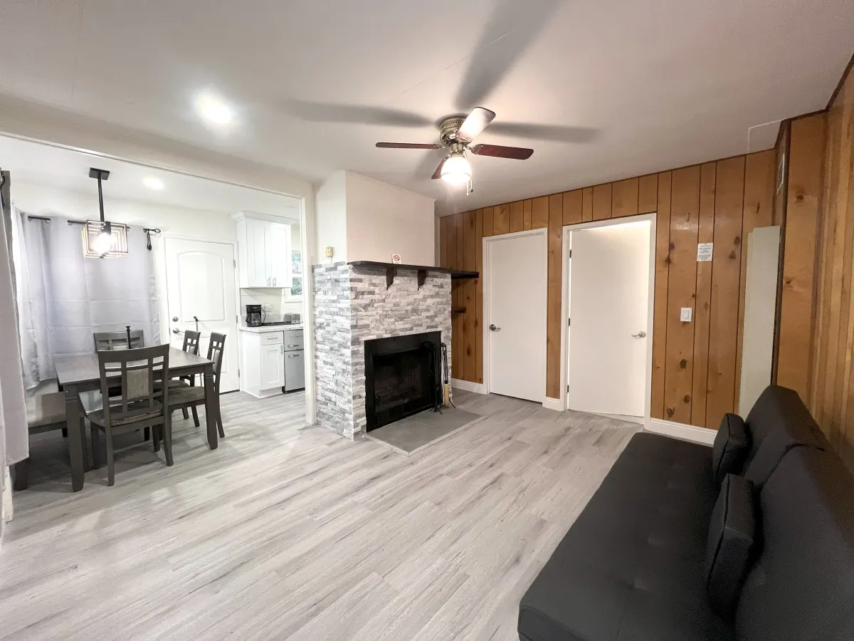 Charming Timber Haven Lodge (1BRM-4guest) Cabin #5 3