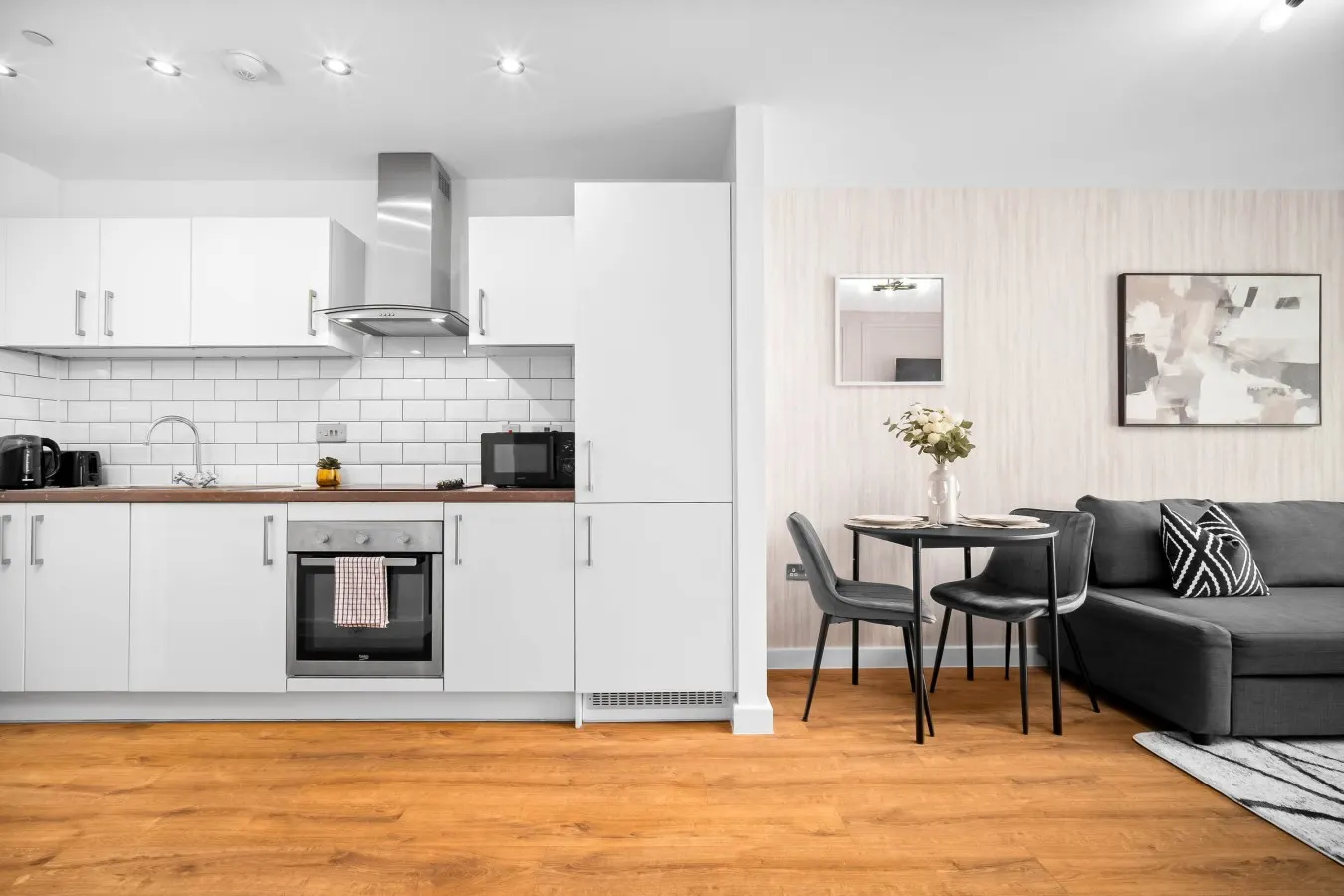 Stylish Apartment - Netflix - Centre - Jewellery Quarter — photo 3
