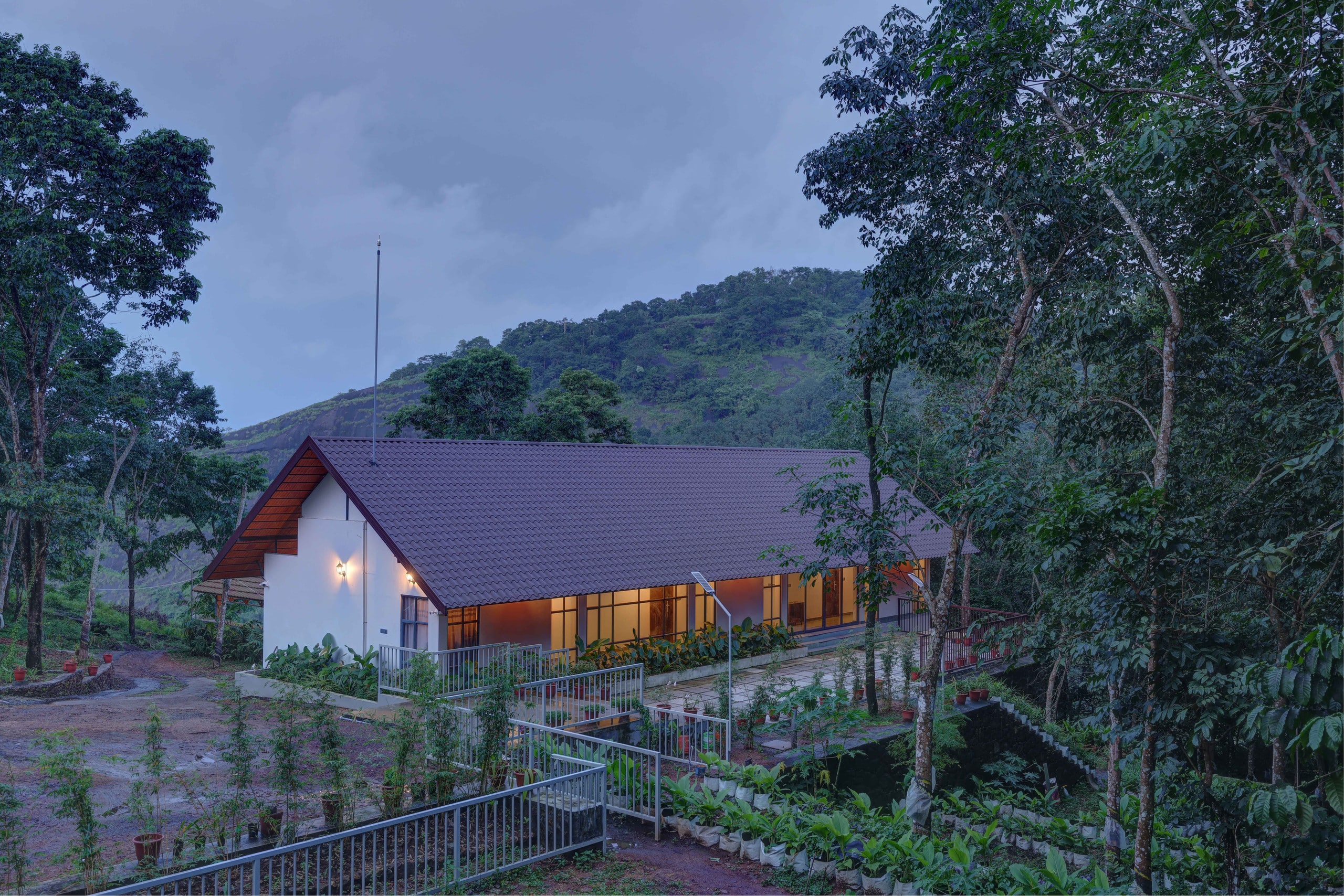 Monsoon Mist Hills – Nature’s Rhythm, Your Retreat 15