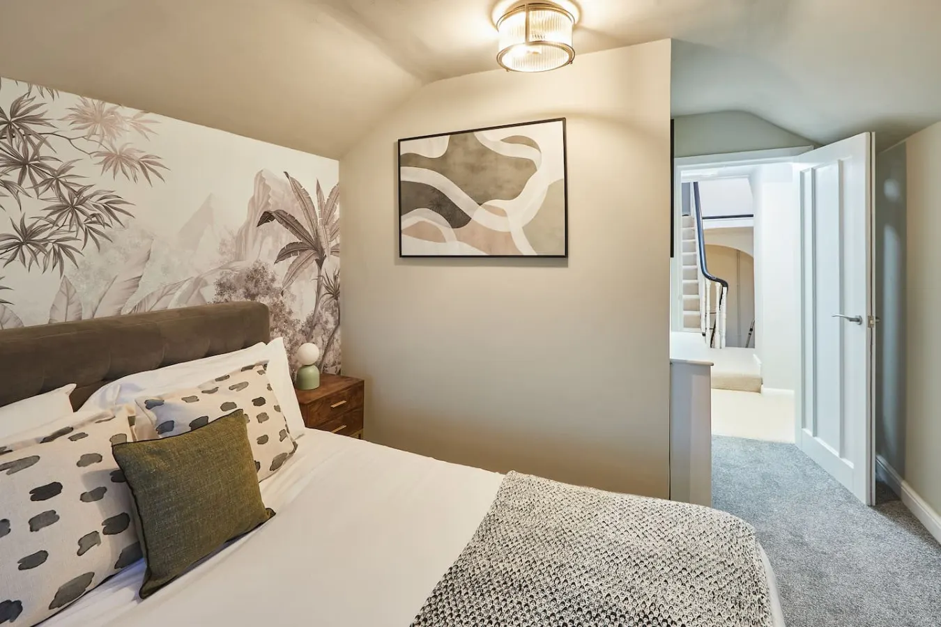 Cosy Coastal Apartment 2 14