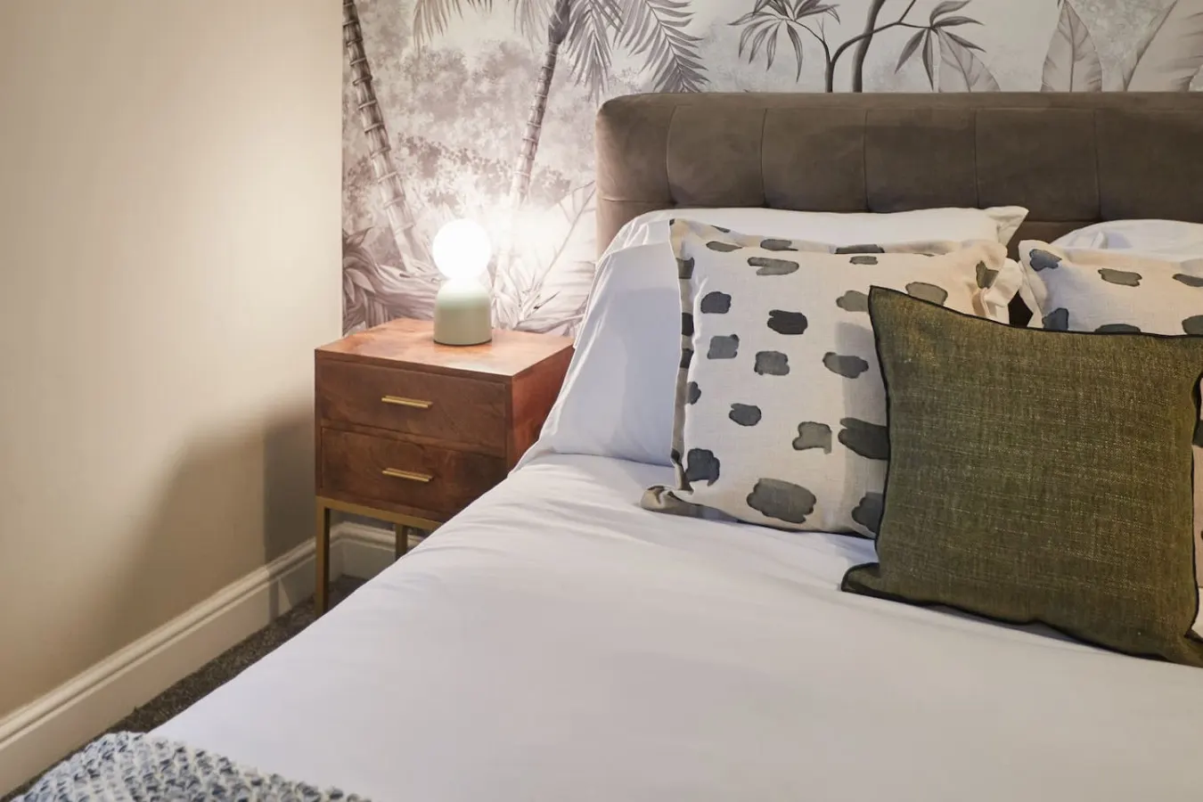 Cosy Coastal Apartment 2 15