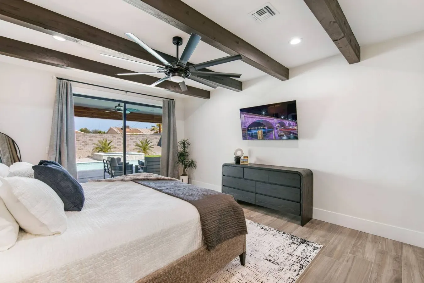 Havasu Mcculloch - Luxury Feel, Luxury Stay 16