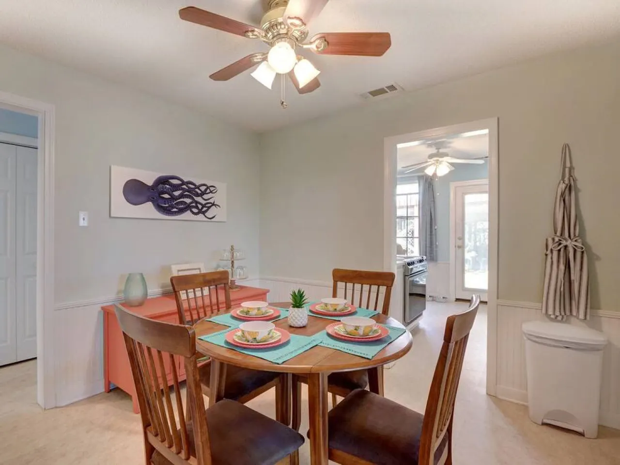 Marsh Magic- 2 Bed 1 Bath Beach House w/Marsh View 13