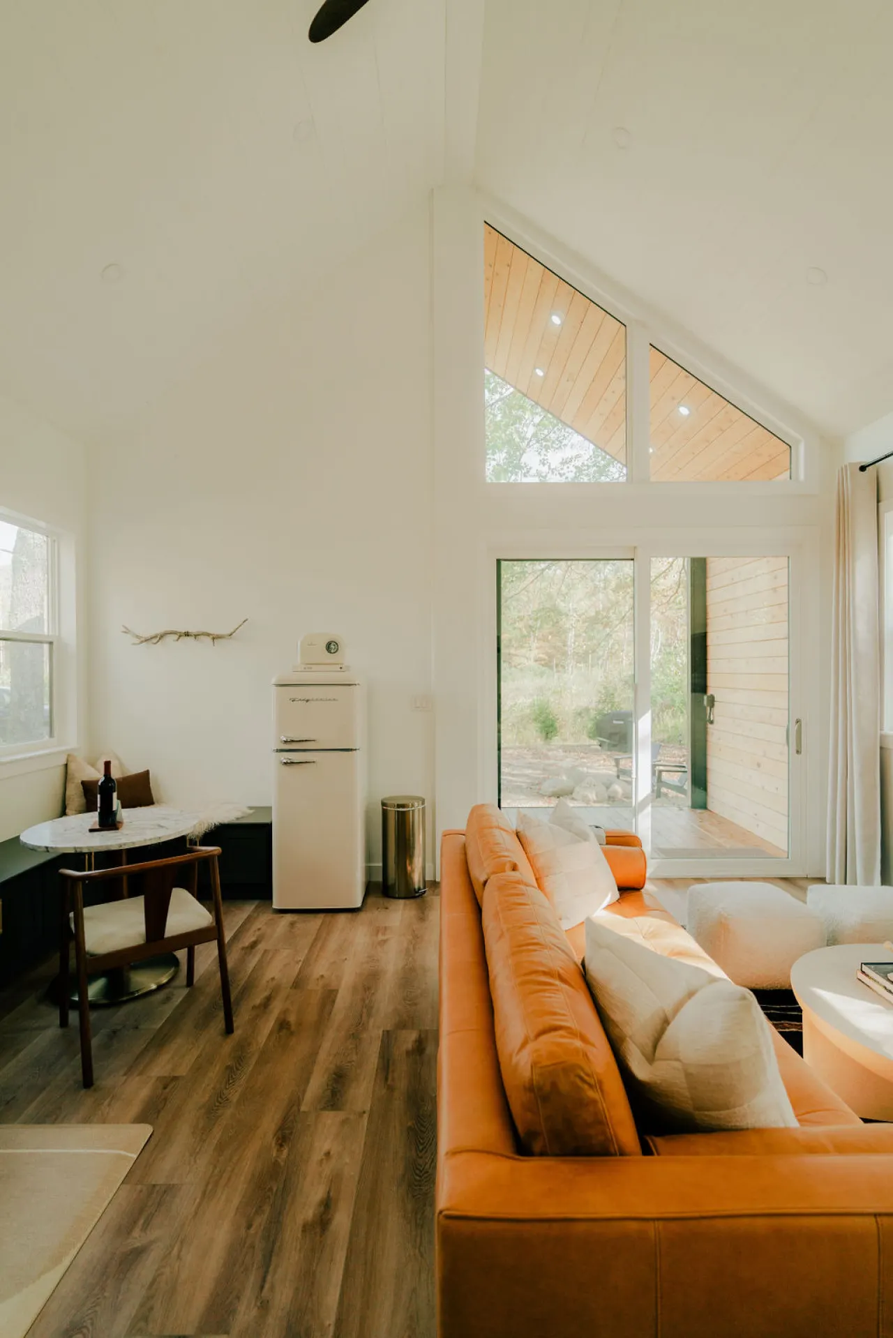 The Everwoods Alpine: Mountain-Modern Tiny Cabin in the Hocking Hills 10