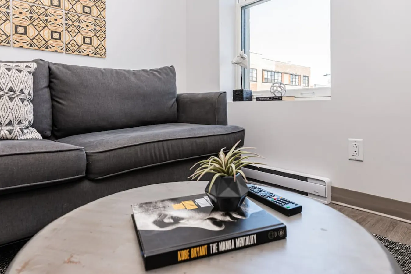 Plateau - New, Fresh and Luminous Studio in Le Plateau - Unit 2 6