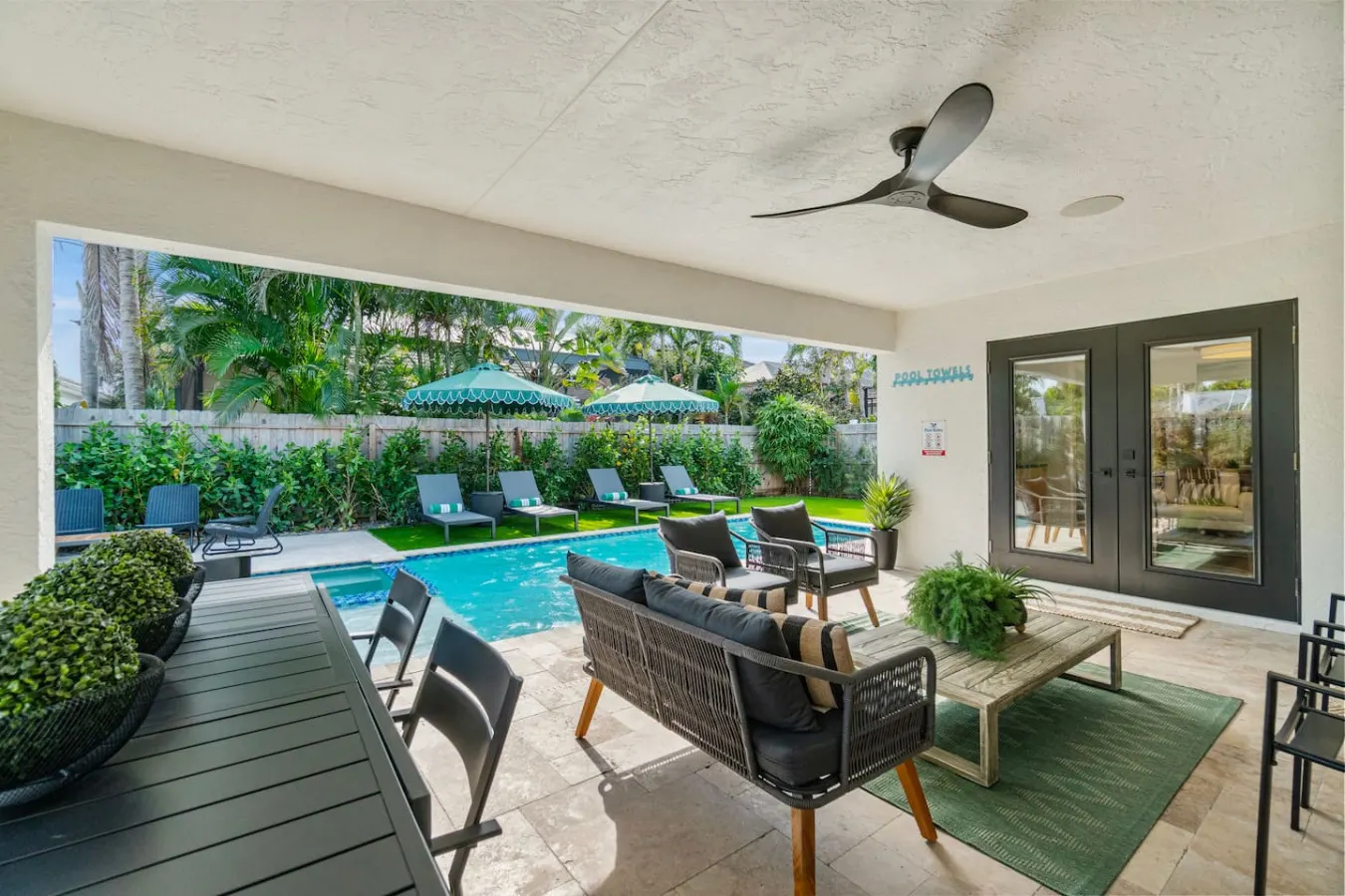 Sea Turtle Beach House 12