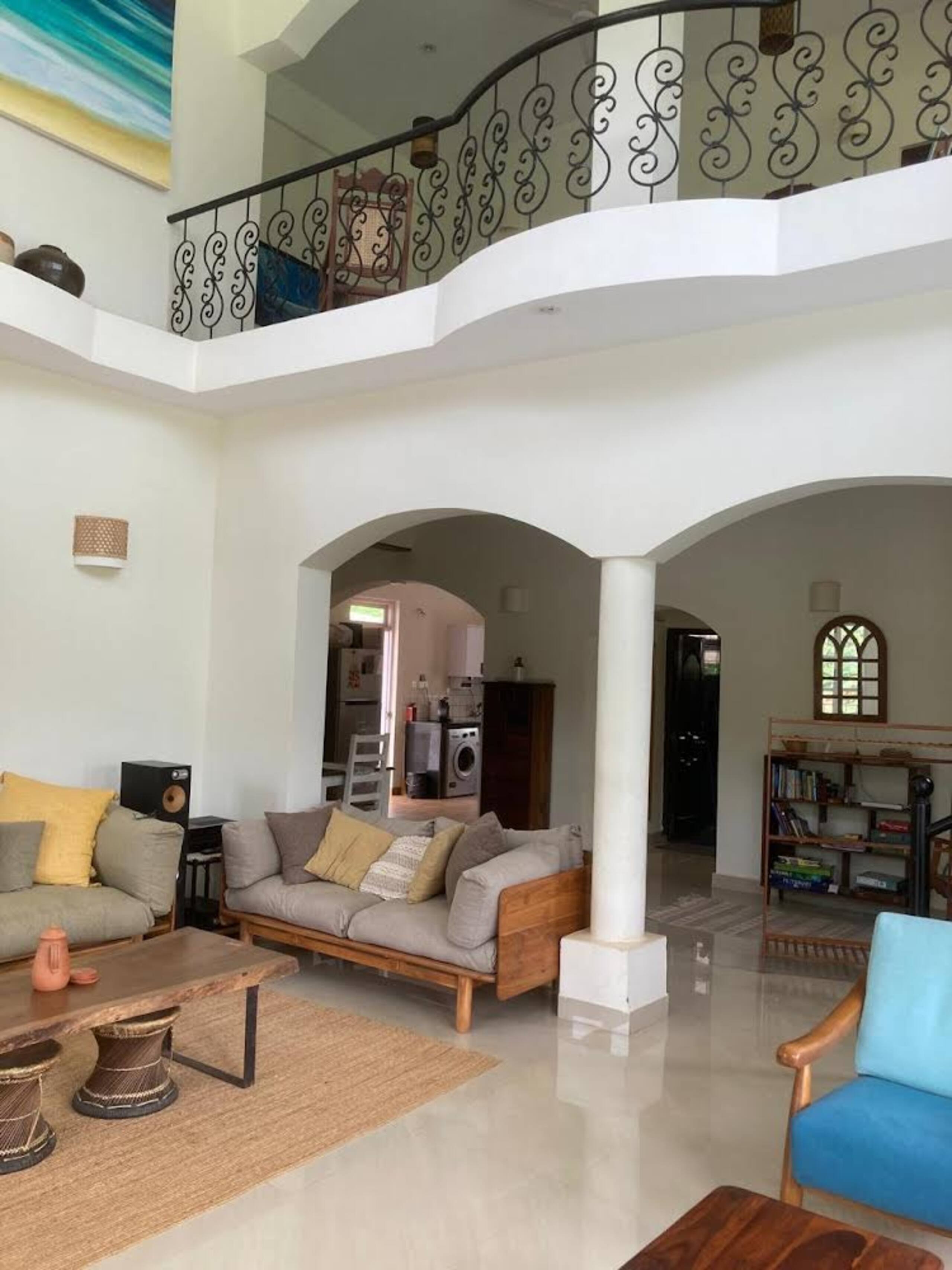 Serene private family home close to cafés & beach 15