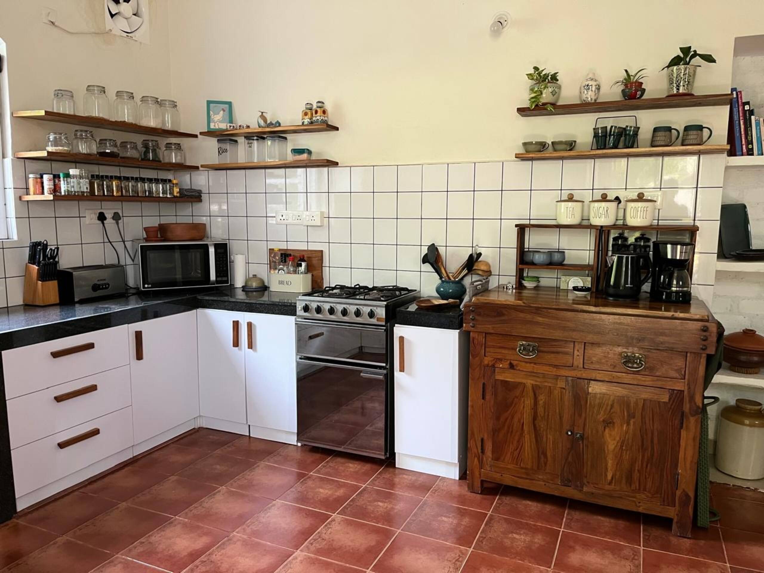 Serene private family home close to cafés & beach 22
