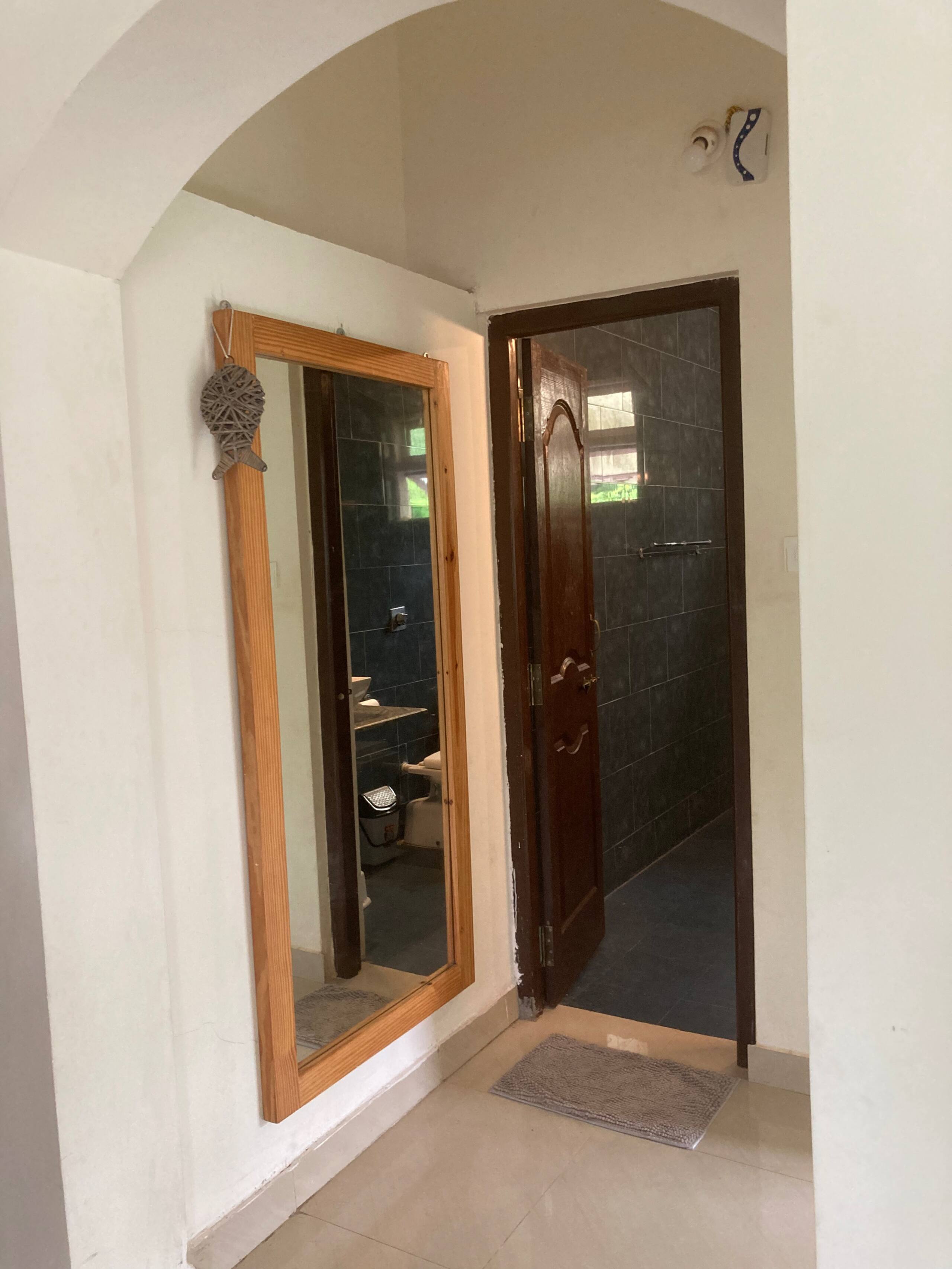 Serene private family home close to cafés & beach 30