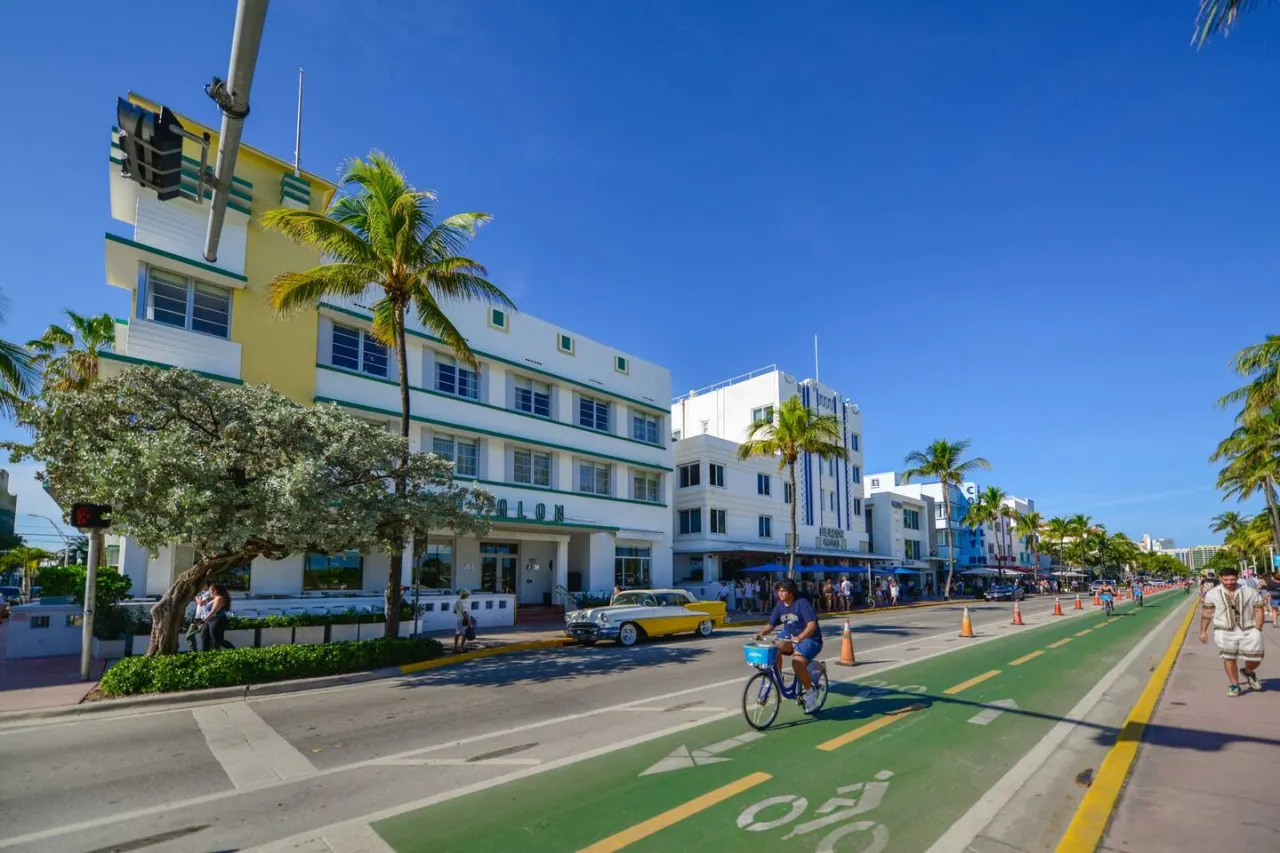 South Beach amazing location 20