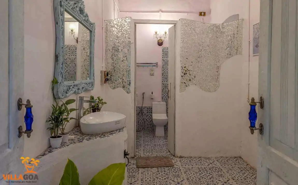 4-BHK Villa Porta Bellucci – For Groups & Getaways 18