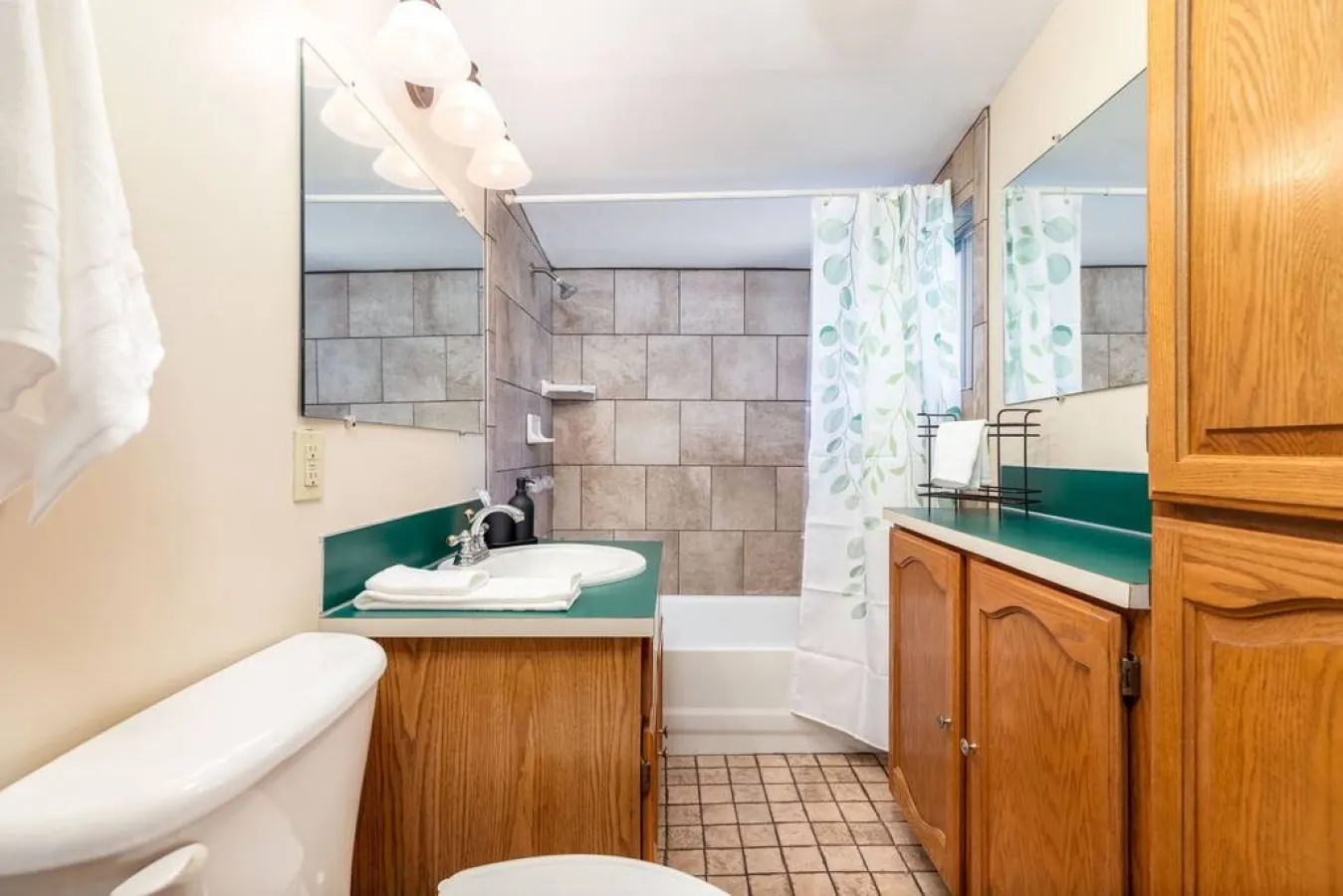 Historic Avenues Loft-Walk Downtown-40 mins to Ski 11