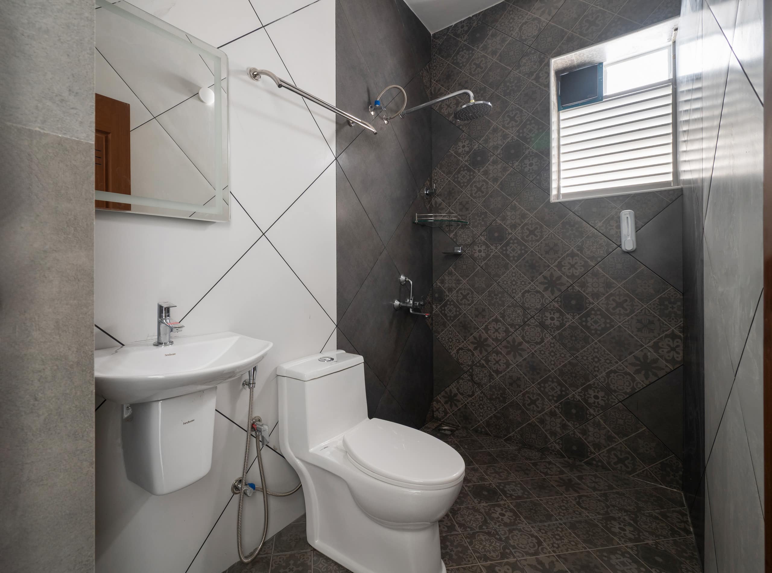 Bastiat Stays | 3BHK Modern Villa in Kakkanad 6