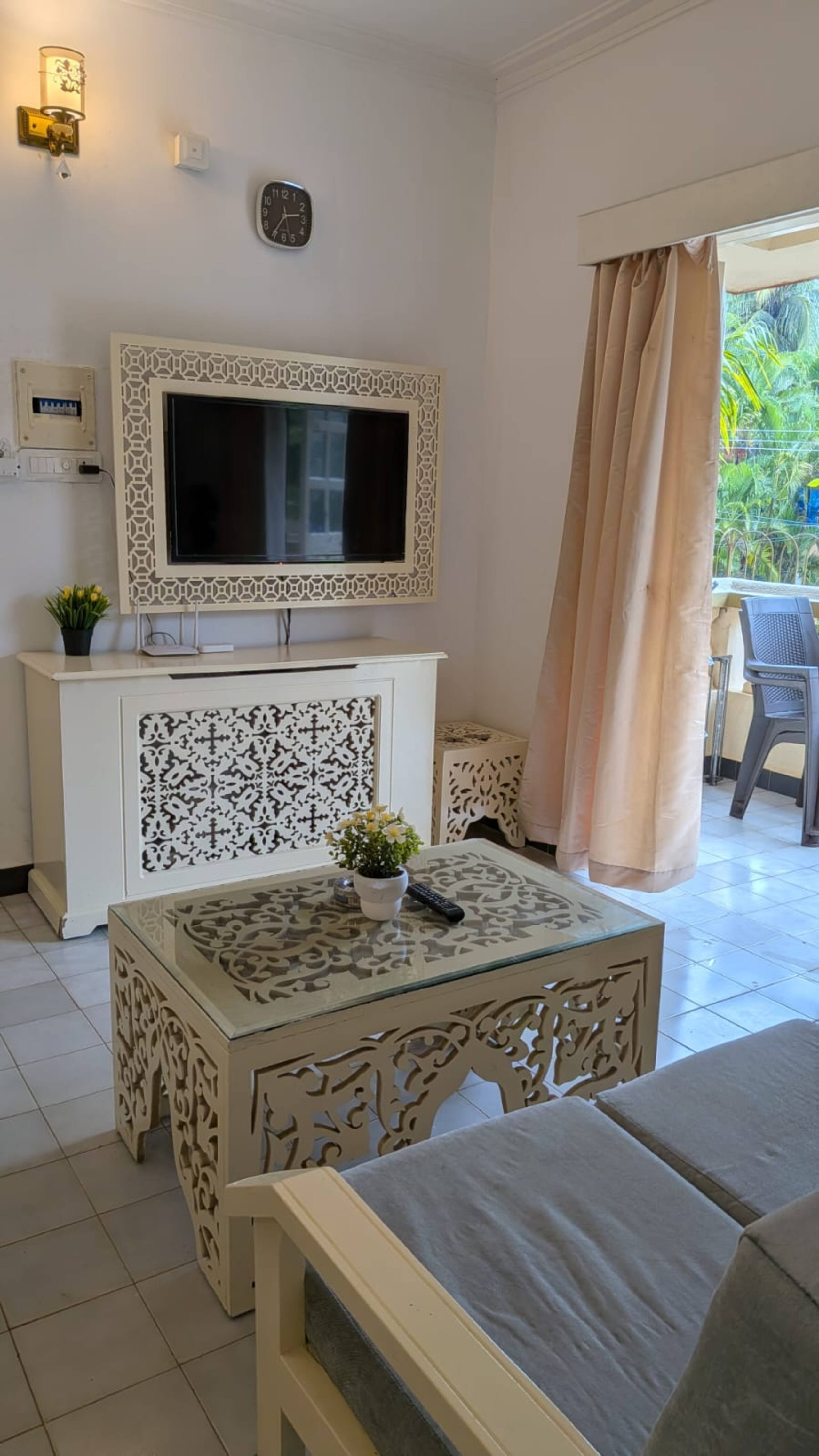 Sukoon Ghar 1BHK Flat with Pool 7