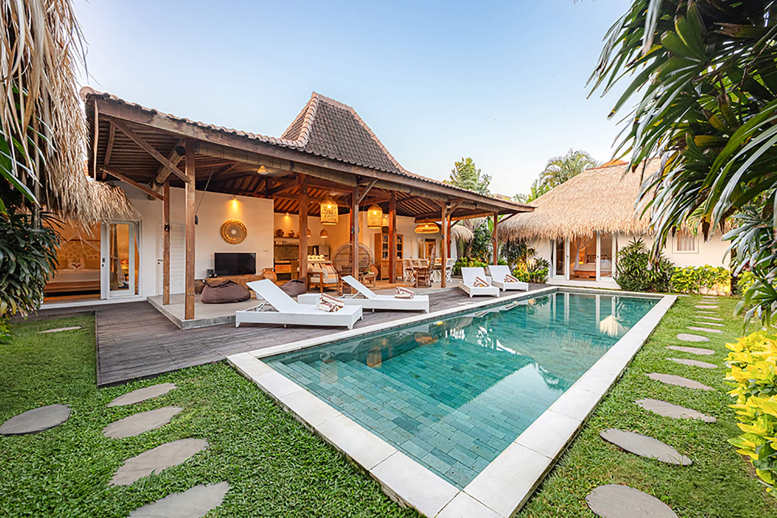 3 Villas Complex - 250m Seminyak Sq & Beach 700m — photo 5
