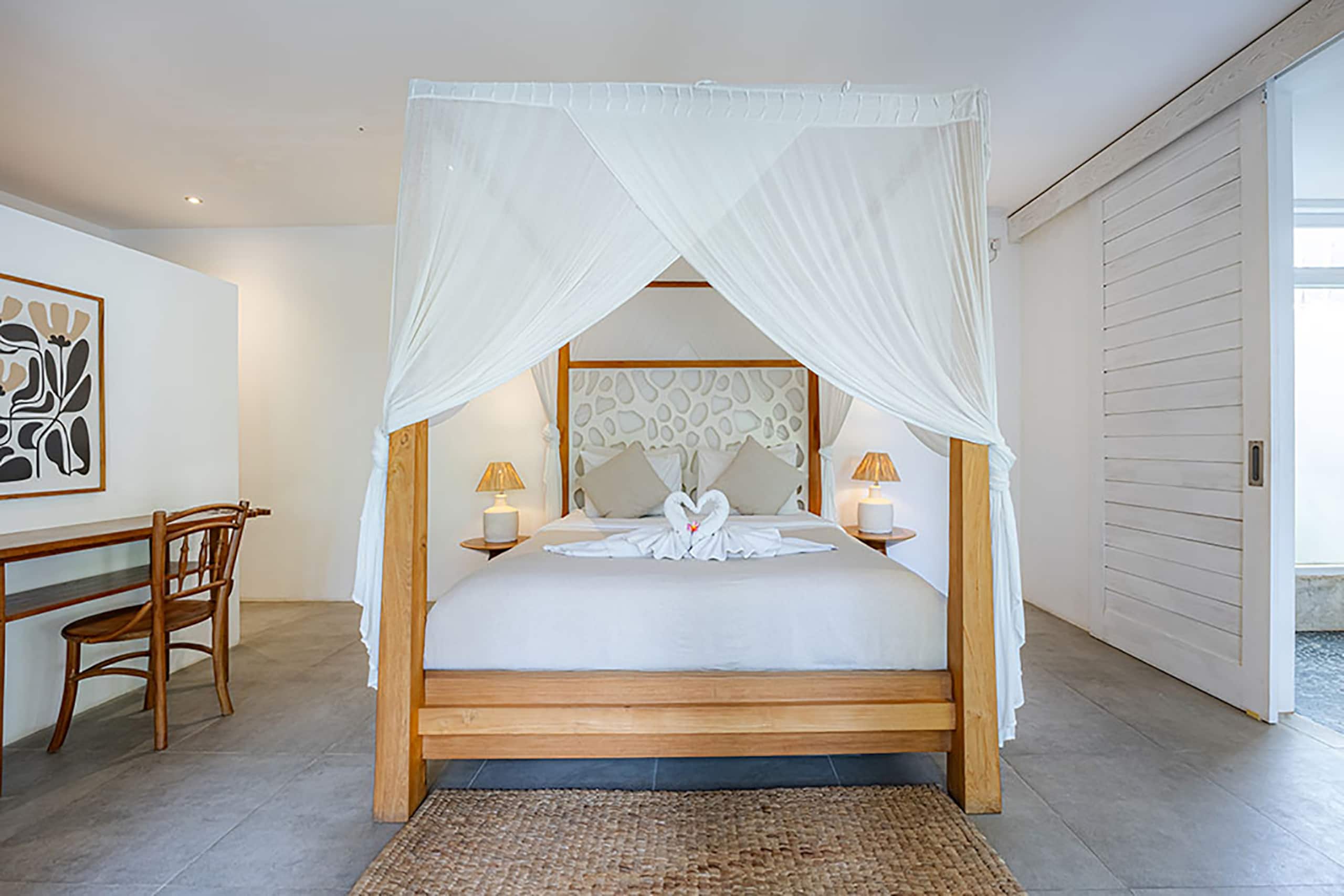 3 Villas Complex - 250m Seminyak Sq & Beach 700m 33