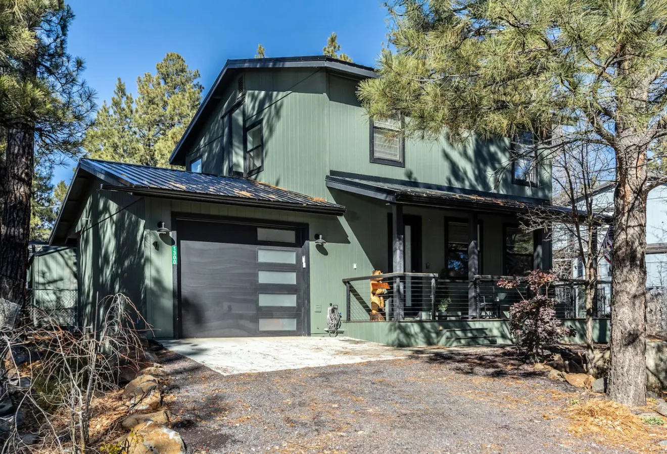 Cougar Street Cabin