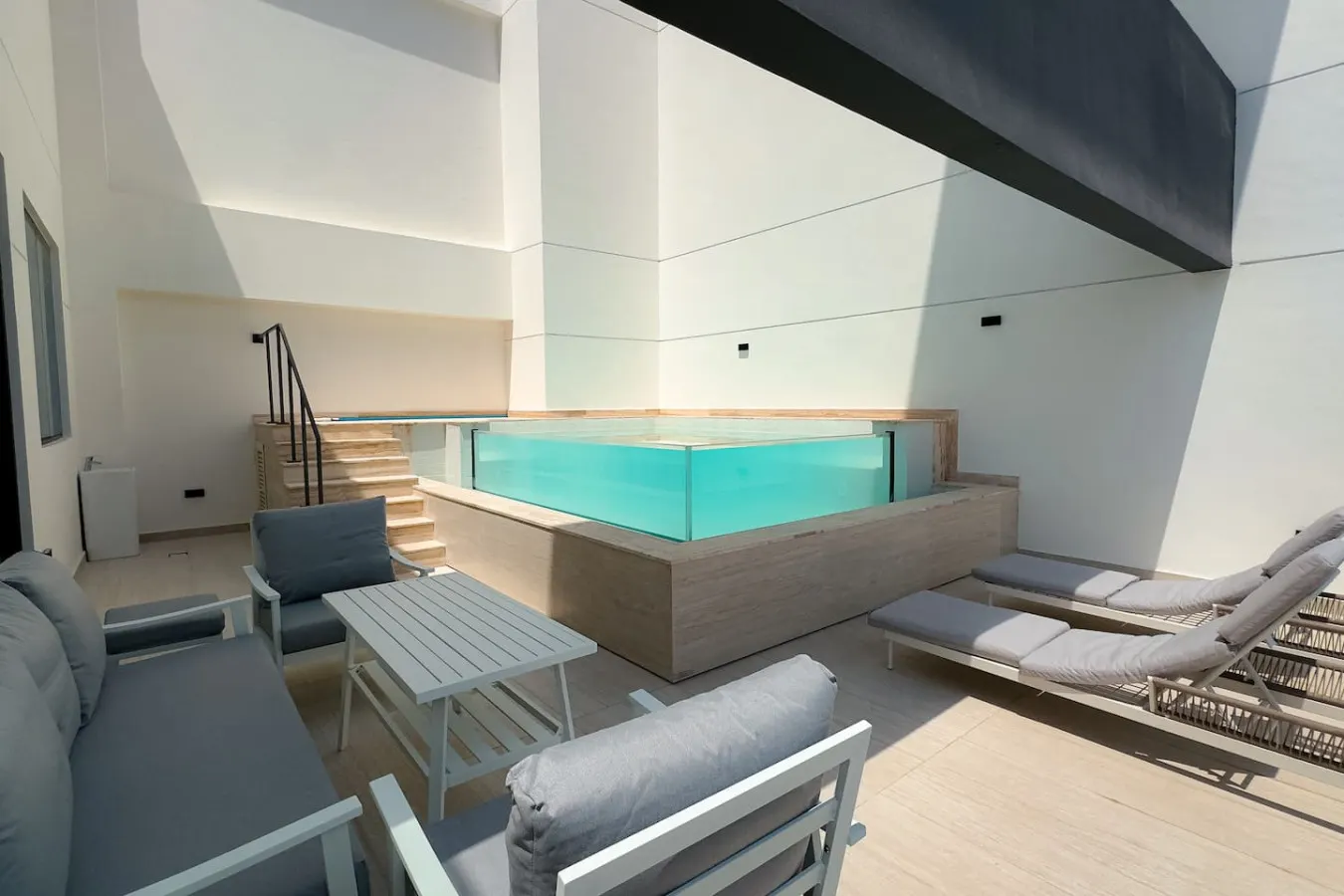 Binghatti Corner - 2BHK luxury Apartment 19