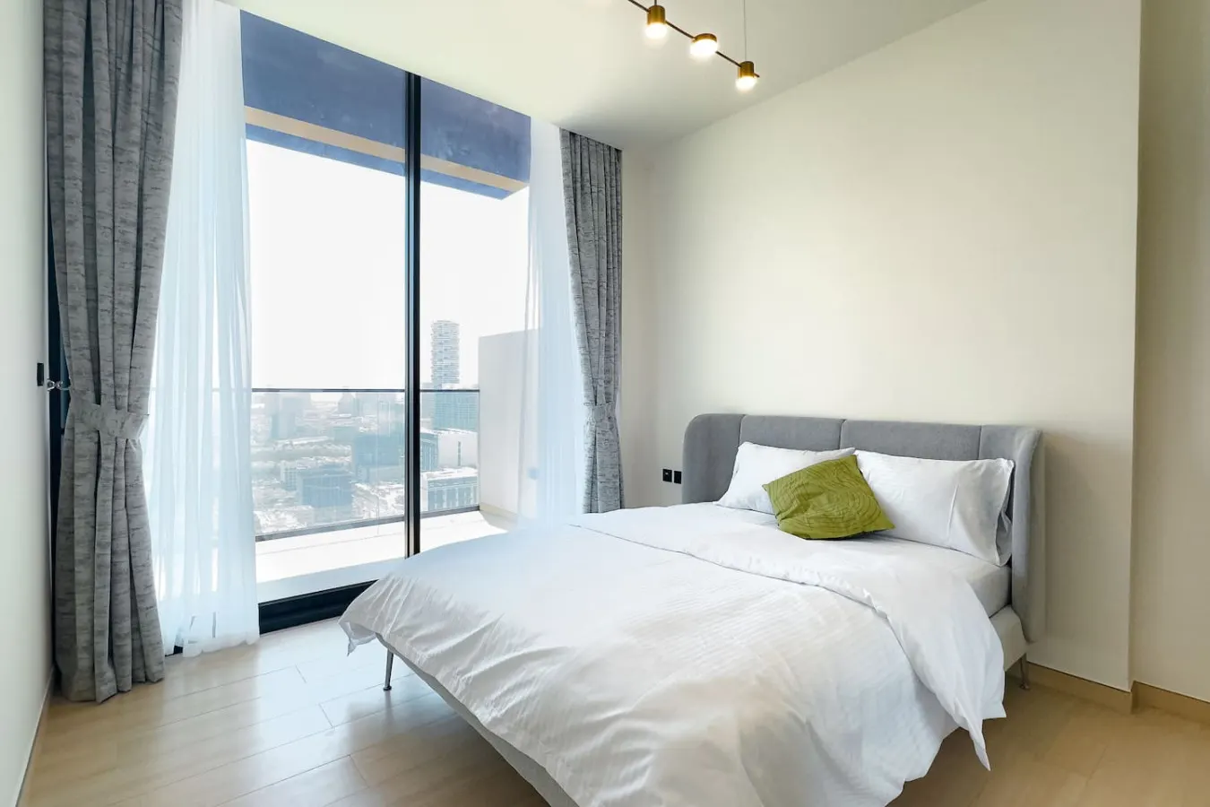 Binghatti Corner - 2BHK luxury Apartment 6