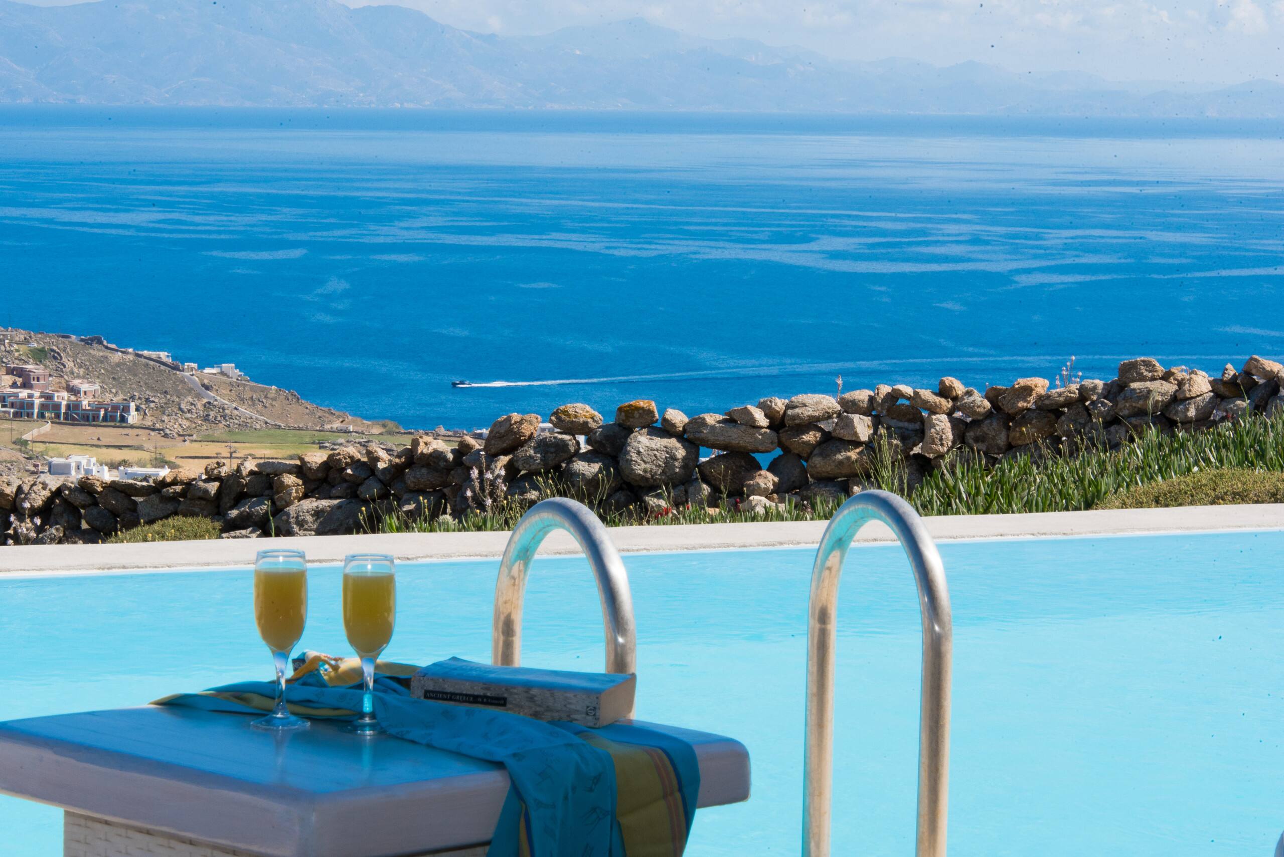 sea view villa/private pool/Mykonos/amallinisuites 11