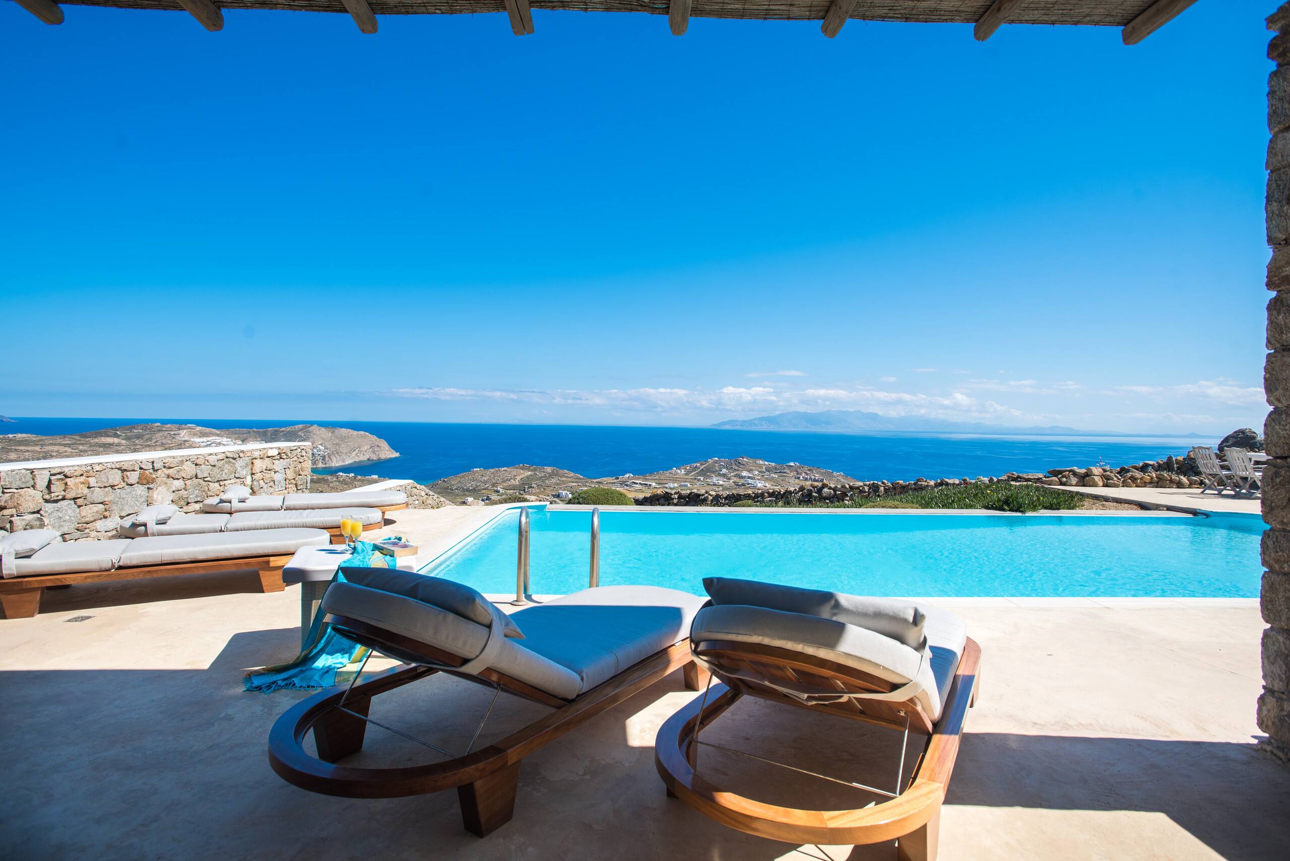 sea view villa/private pool/Mykonos/amallinisuites 9