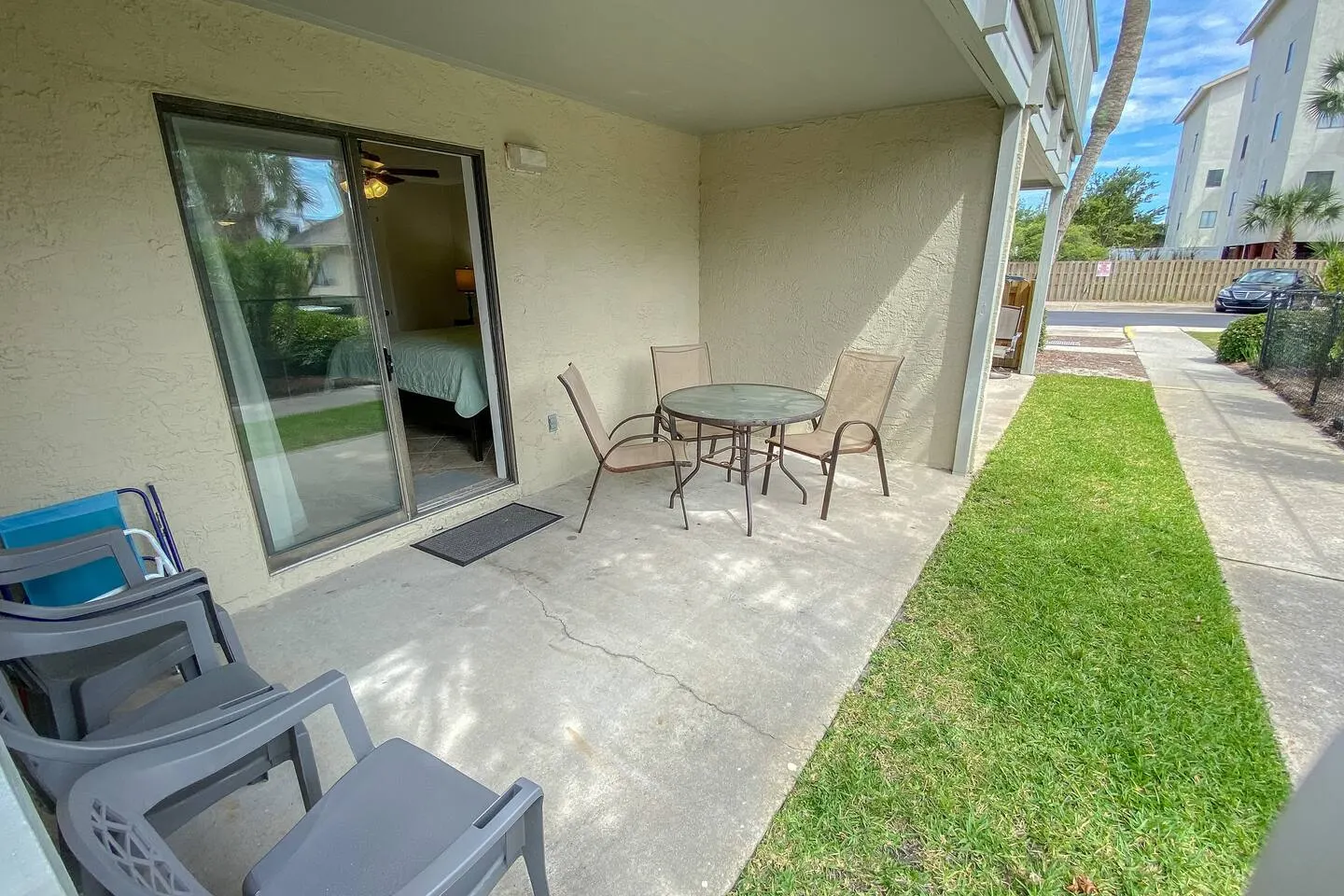 Sunswept 403-Updated Condo w/pool & beach access 18