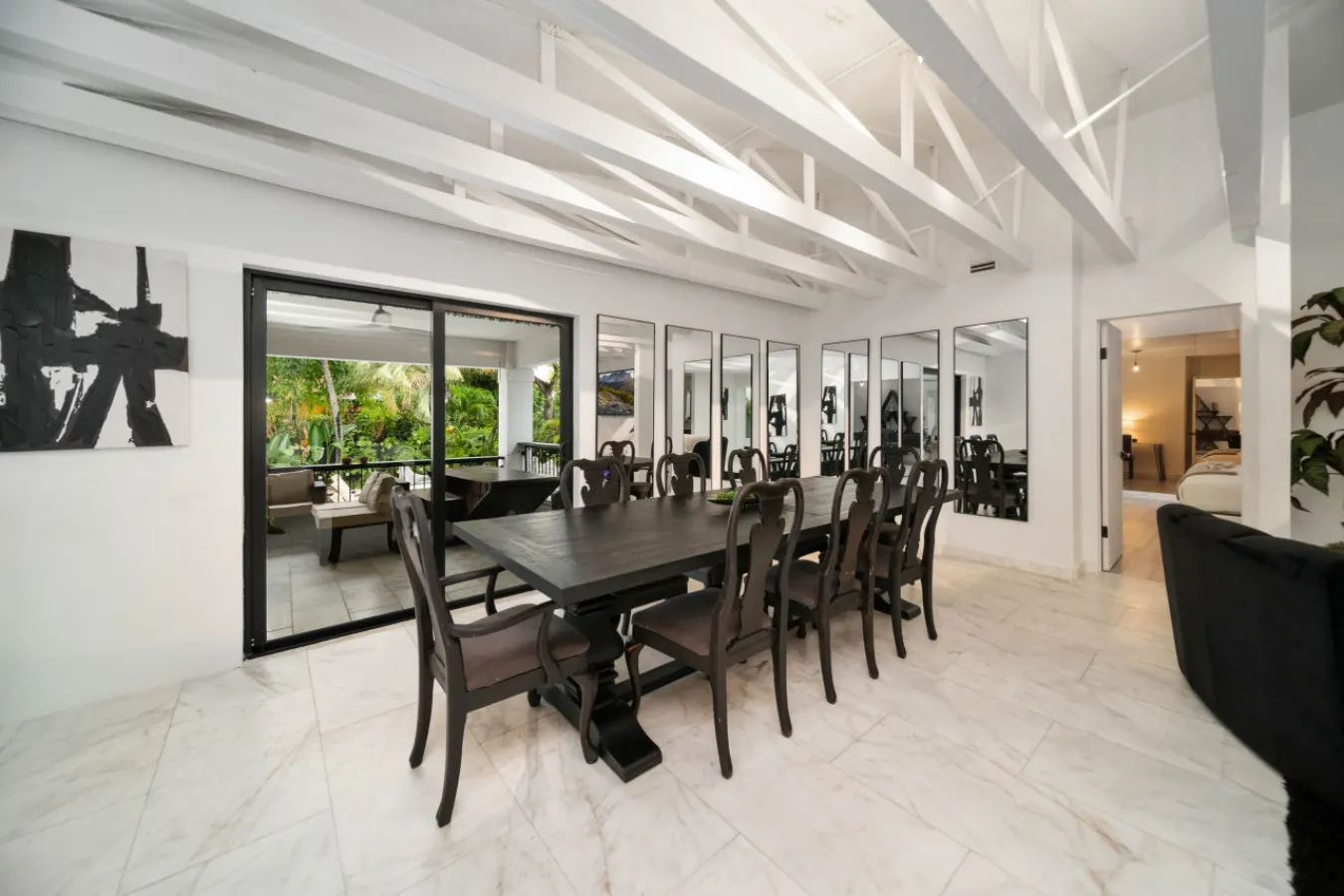 05 Bond LEG Vrbo: 8BR 7BA 20PPL 15