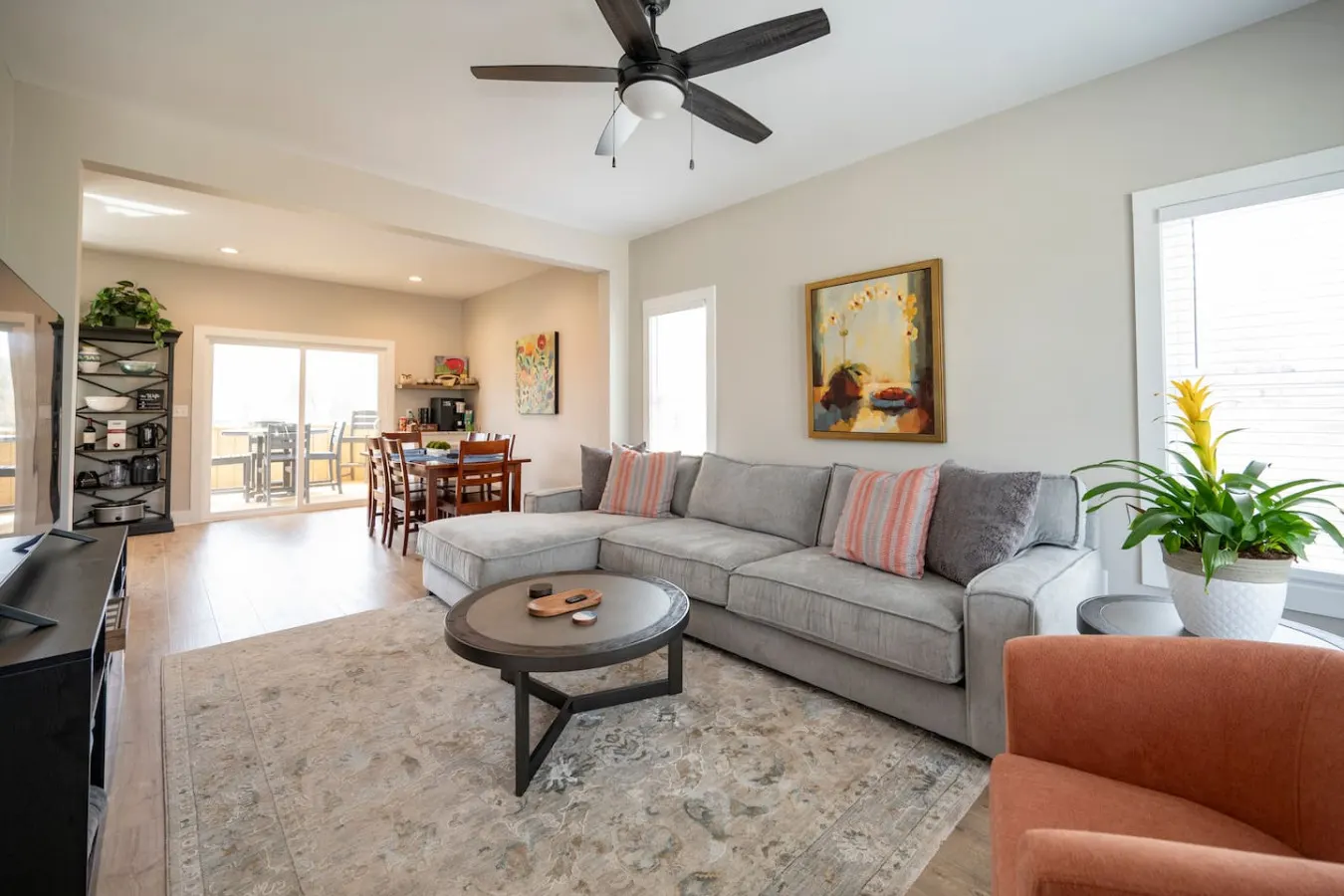 SML Retreat Pool Table & Kayaks + Lake Amenities 4