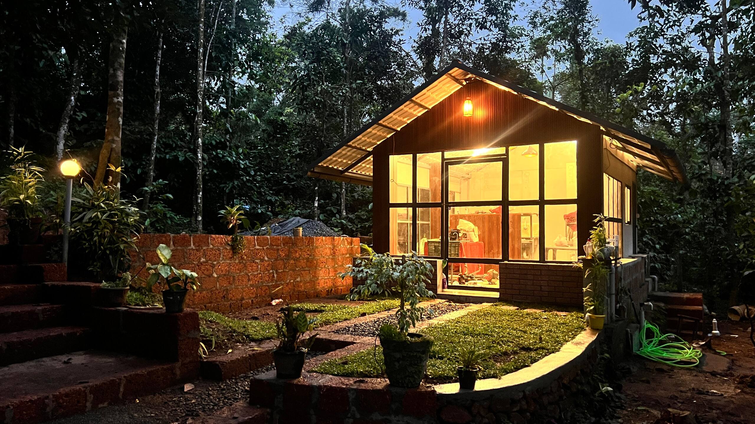 Fern Valley forest&stream view cottage 7