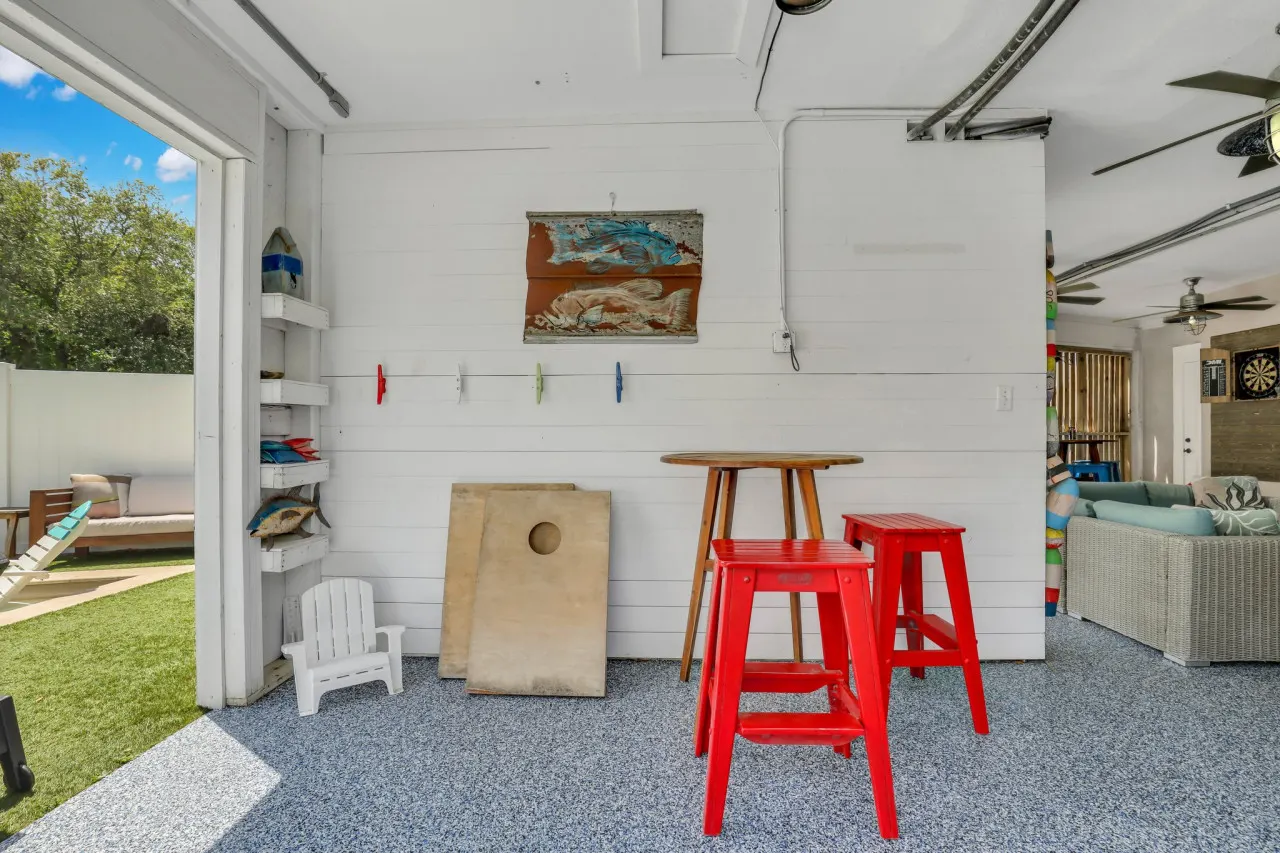 Tybee Skies: 4 BDR 4 Bath Oceanfront Home w Pool 9