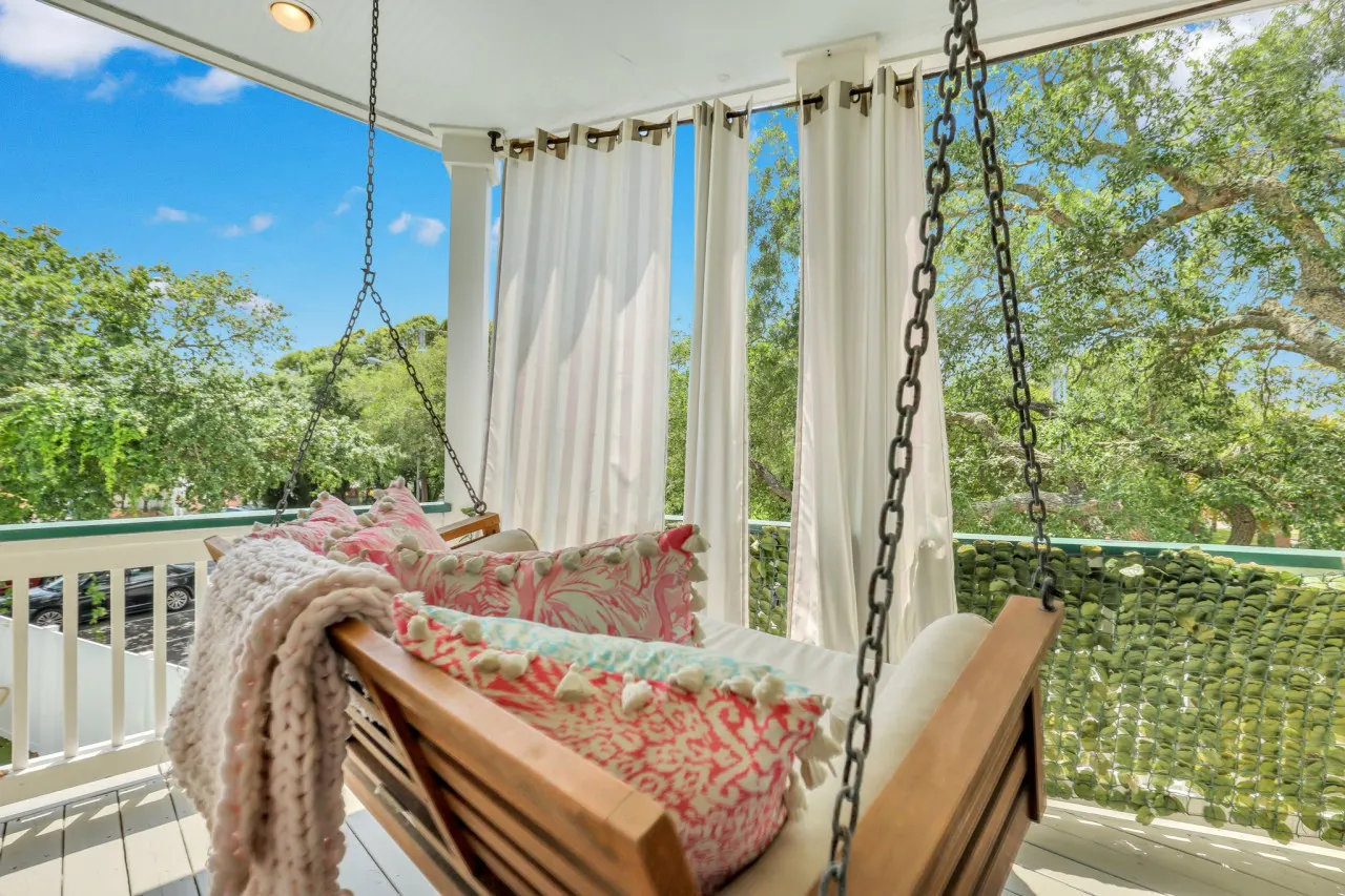 Tybee Skies: 4 BDR 4 Bath Oceanfront Home w Pool 7