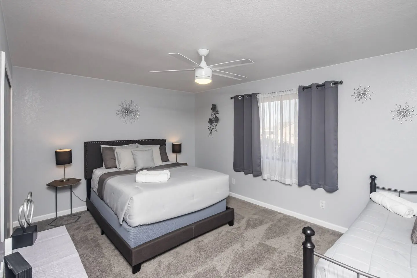 Havasu Diamond RV Parking Sleeps 8 Updated! 16