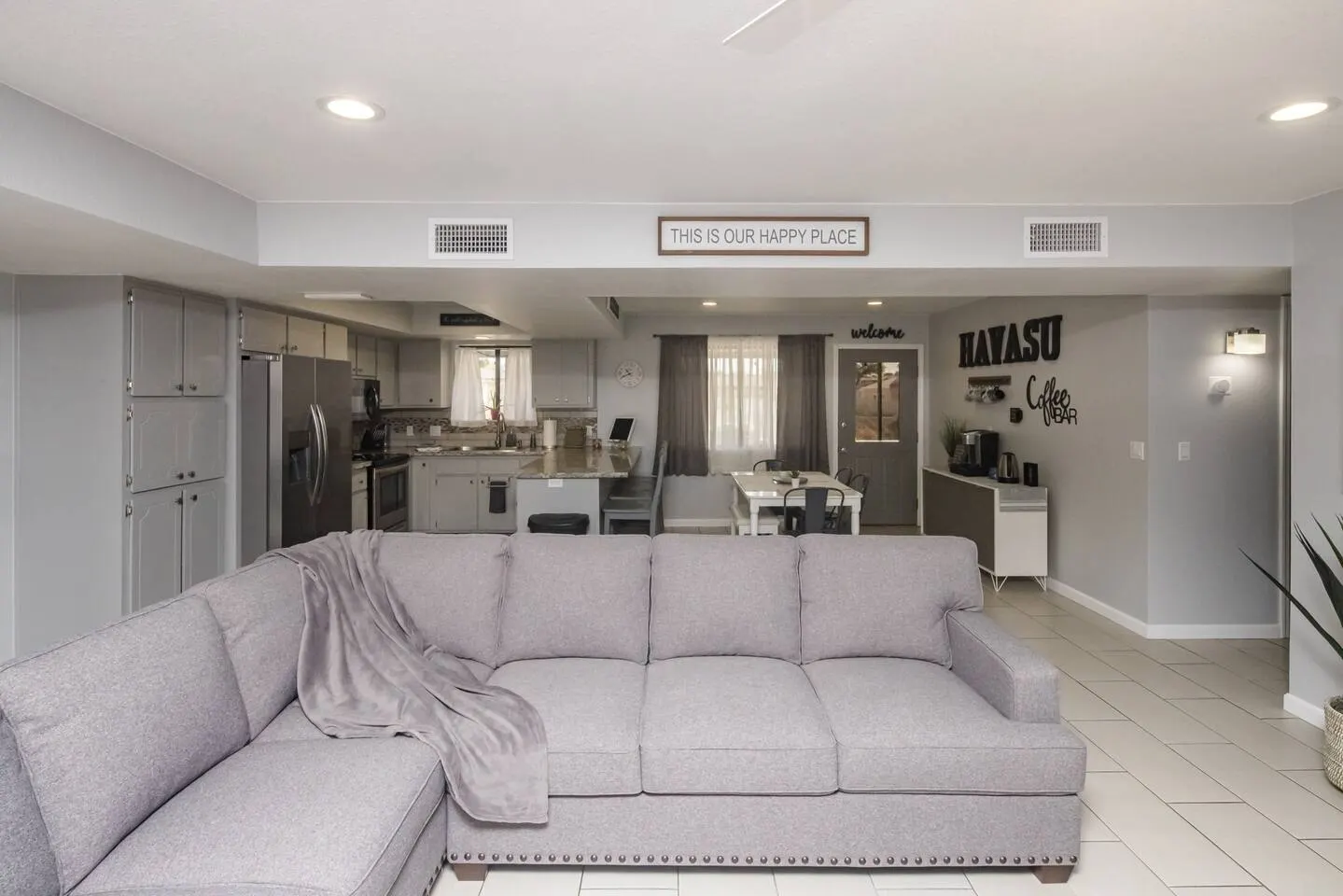 Havasu Diamond | RV Parking | Sleeps 8 | Updated! — photo 4