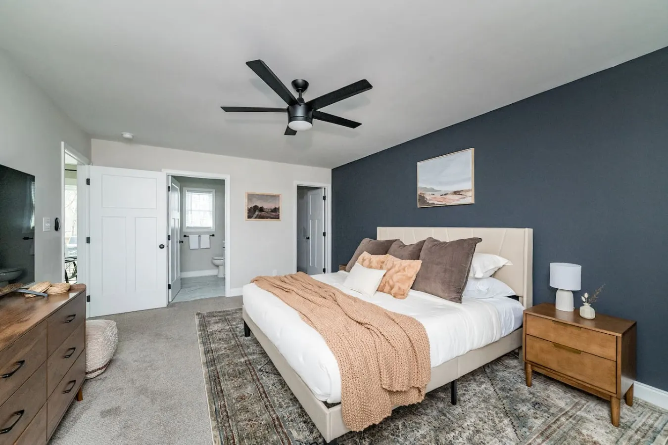 Sleeps 20 Family-friendly Near DT LYH & LU 16