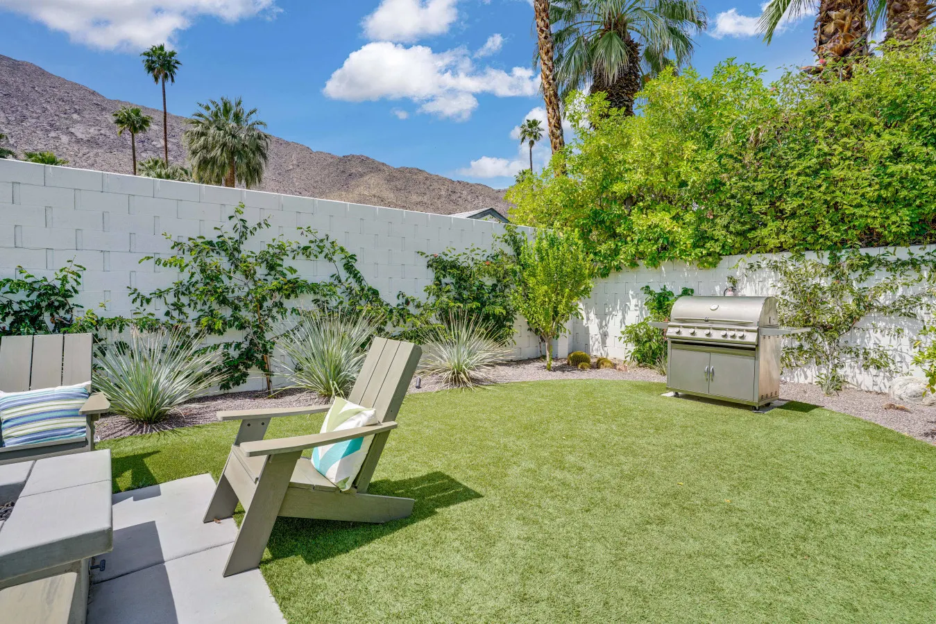 The Cove: Palm Springs, CA 18