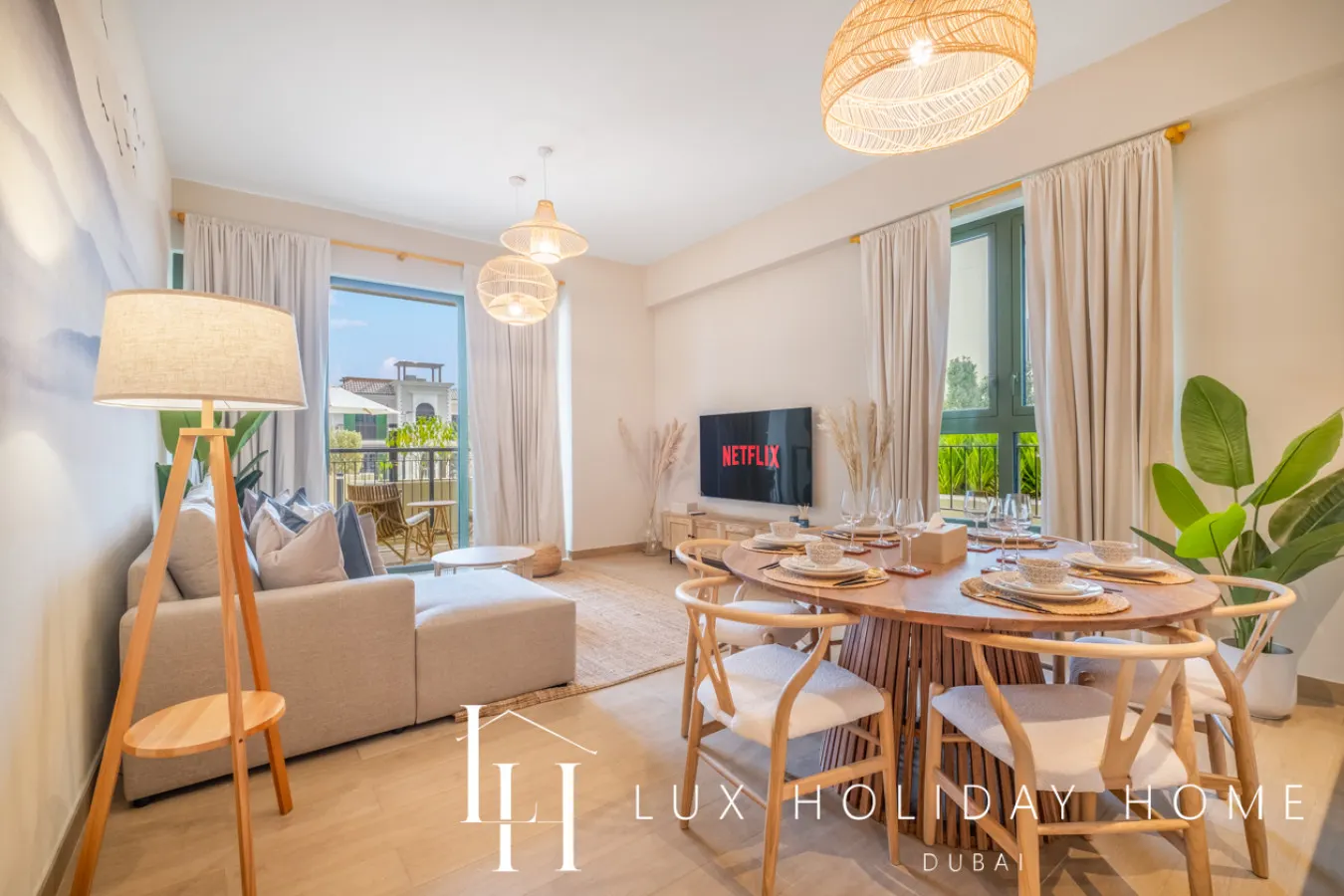 LUX The La Mer Luxury Burj View Suite 3 1