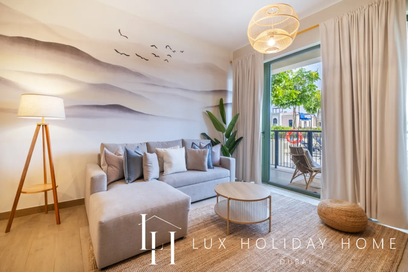 LUX The La Mer Luxury Burj View Suite 3 12
