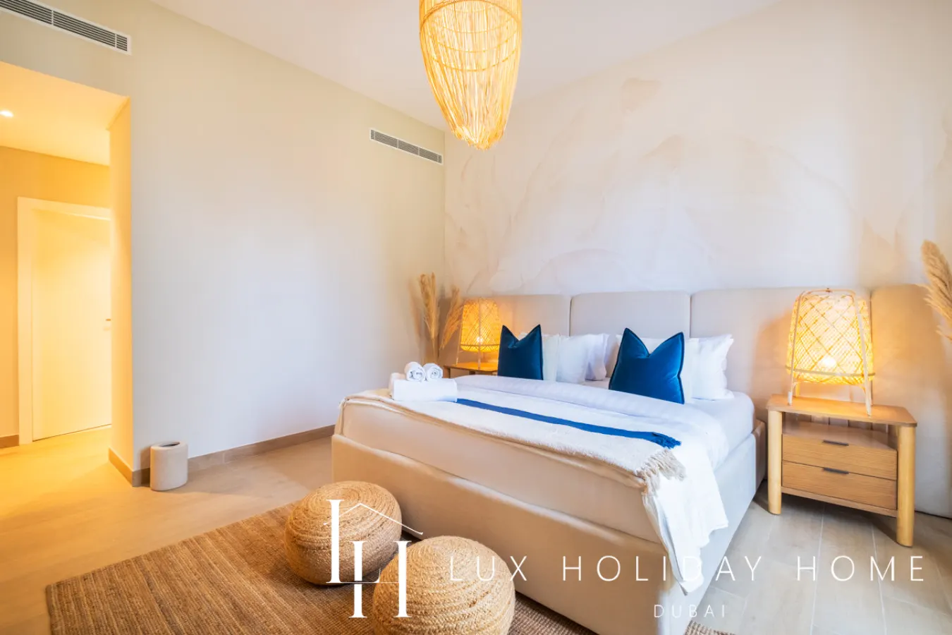 LUX The La Mer Luxury Burj View Suite 3 14